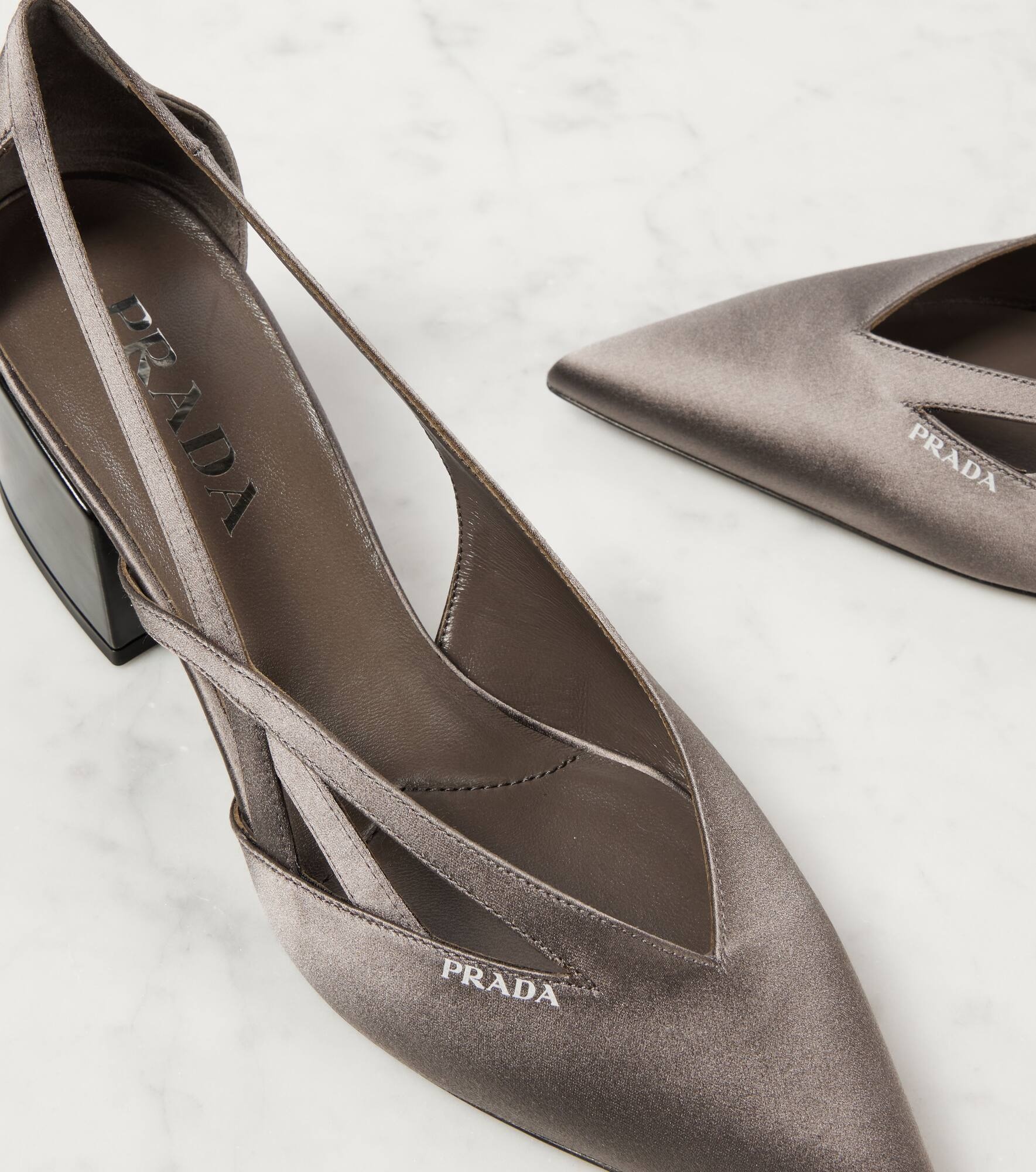 Pointy 55 cutout satin pumps - 5