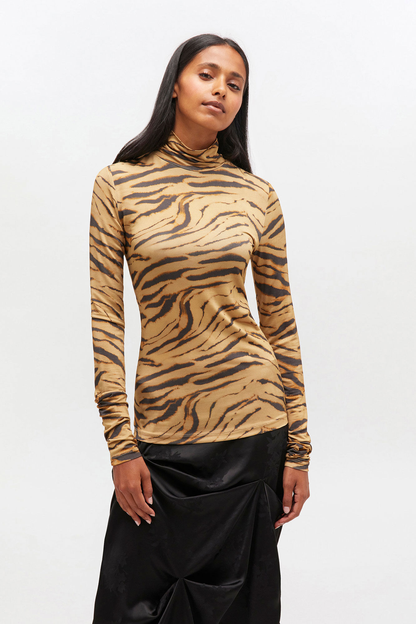 TIGER PRINT JERSEY TURTLENECK - 2