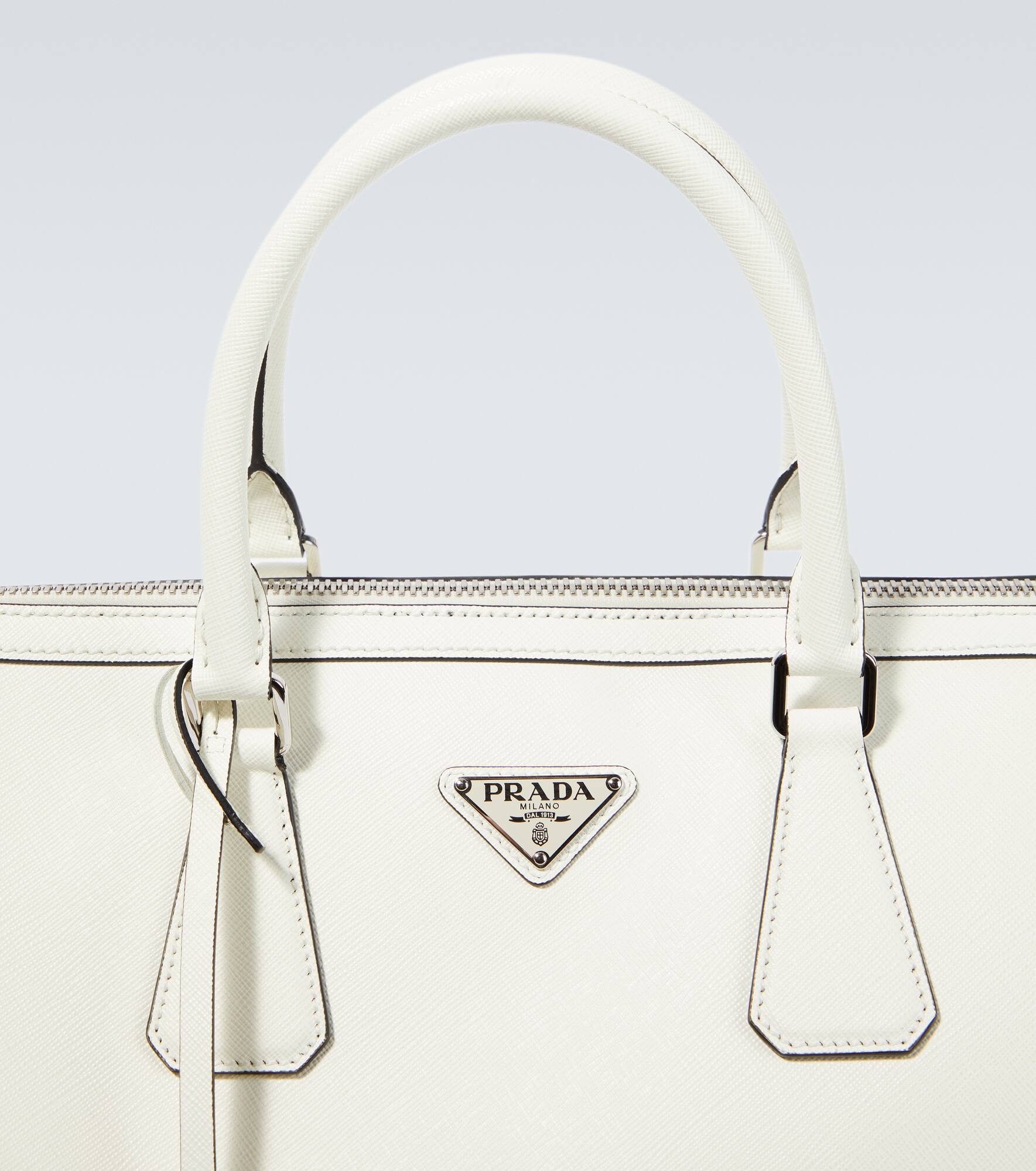 Leather duffel bag - 6