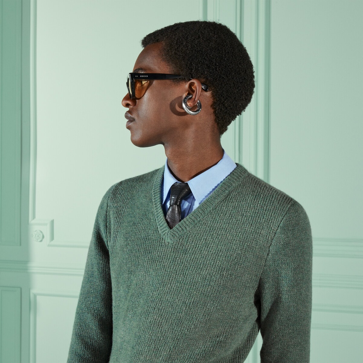 V-neck knit sweater - 4