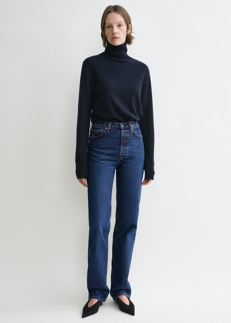 Totême Classic cut denim full length dark blue outlook