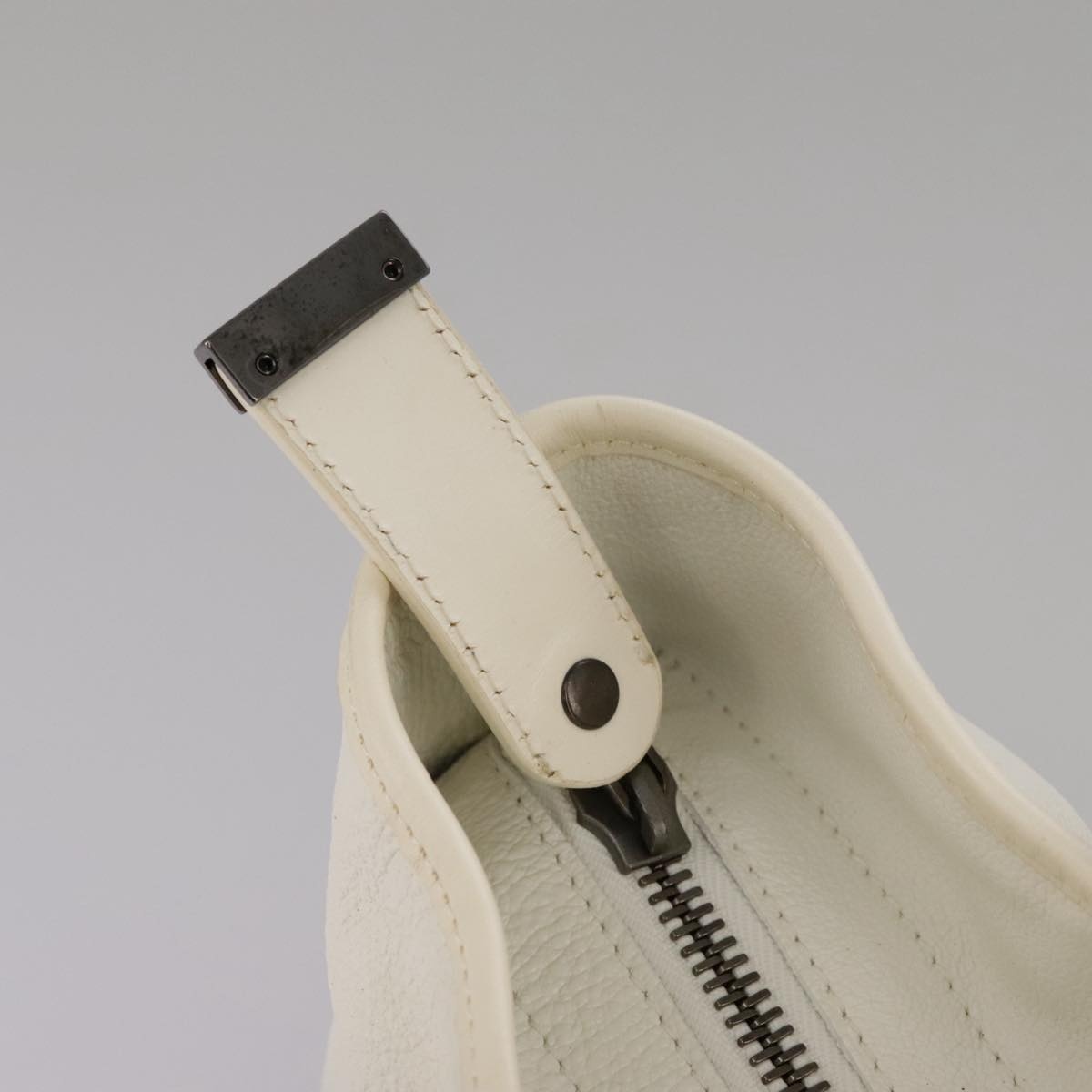 Burberry Tote Bag Leather White - 9