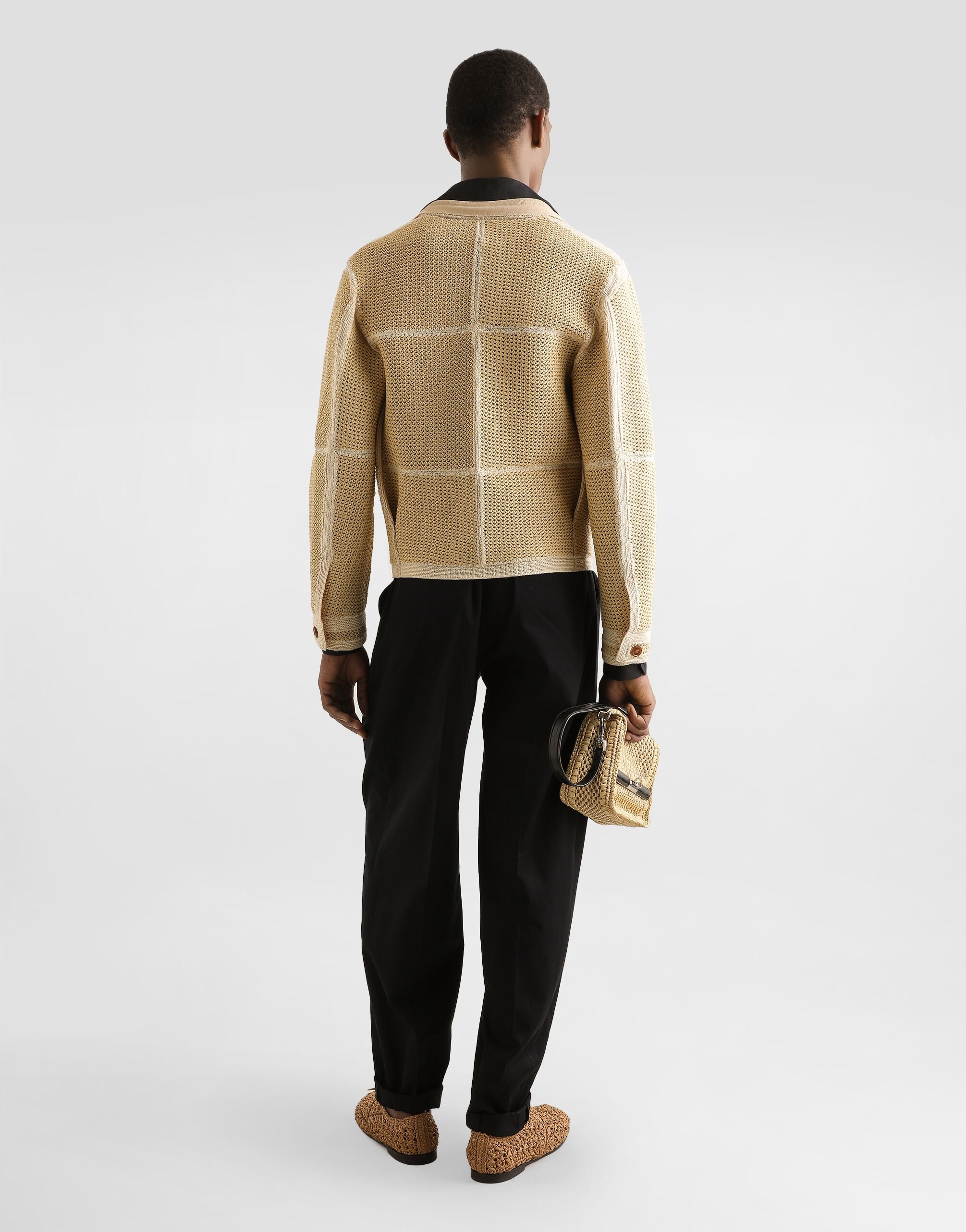Three-button long-sleeved linen shirt - 3