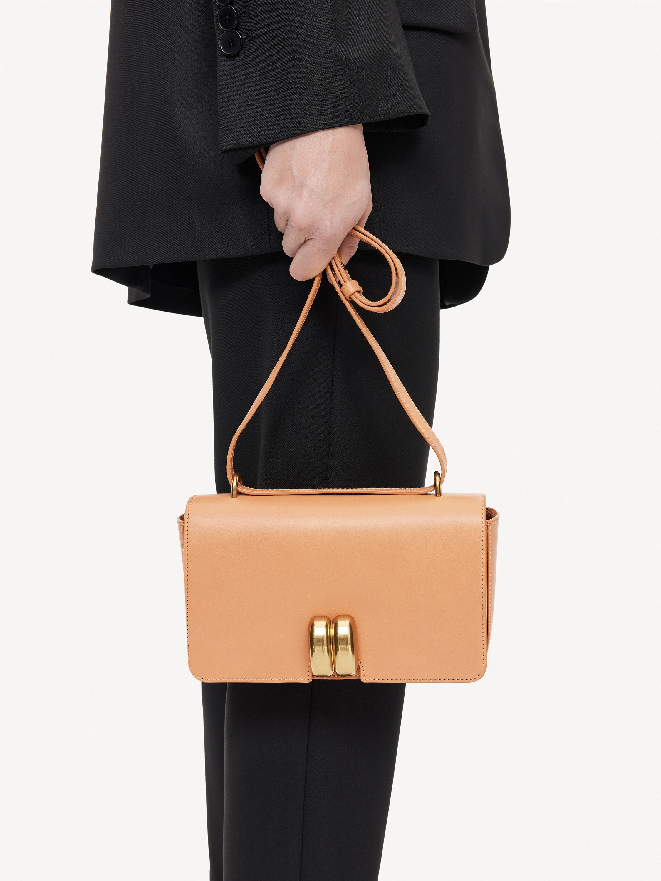 Noval leather shoulder bag - 1
