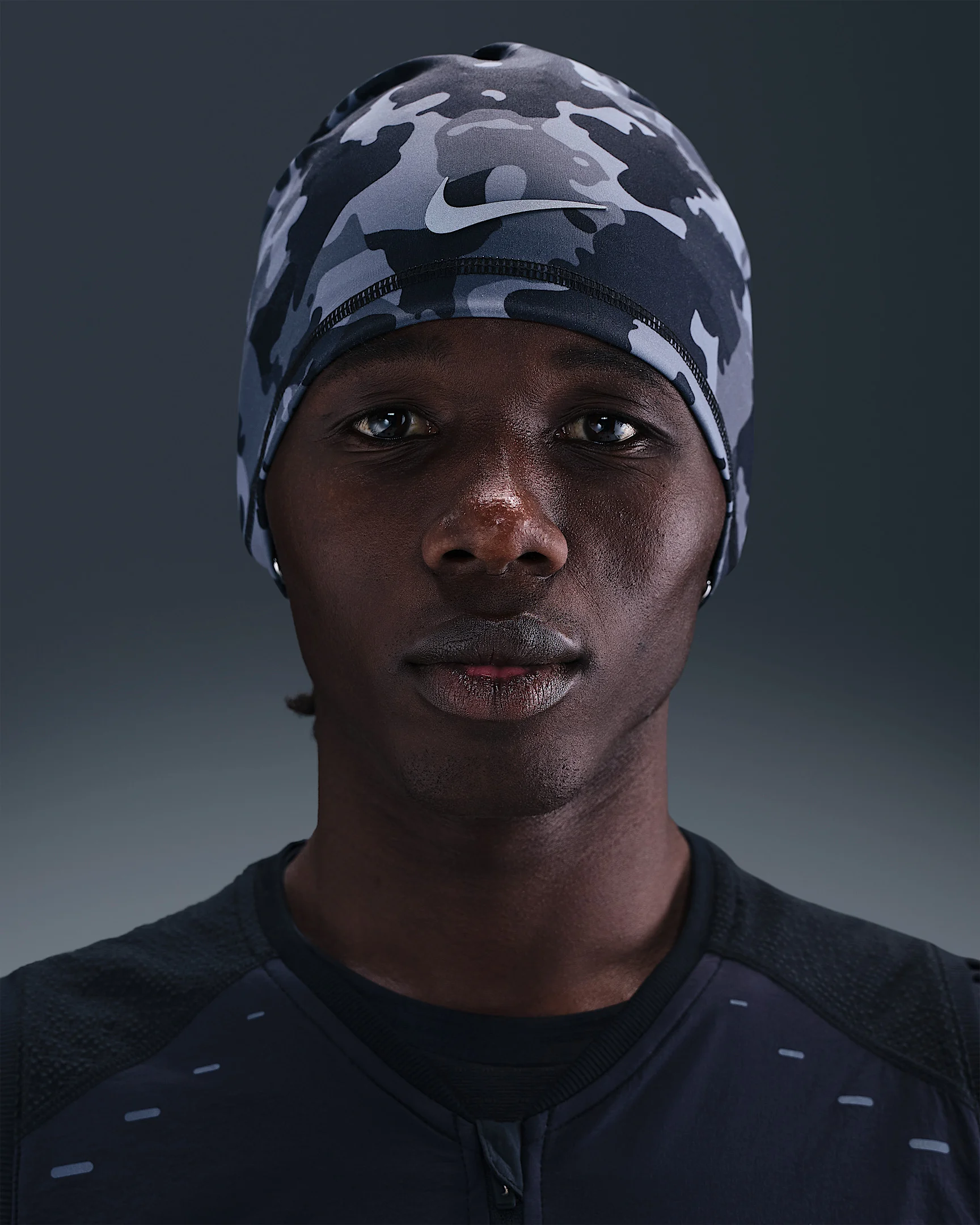 Nike Peak Dri-FIT Uncuffed Beanie - 1