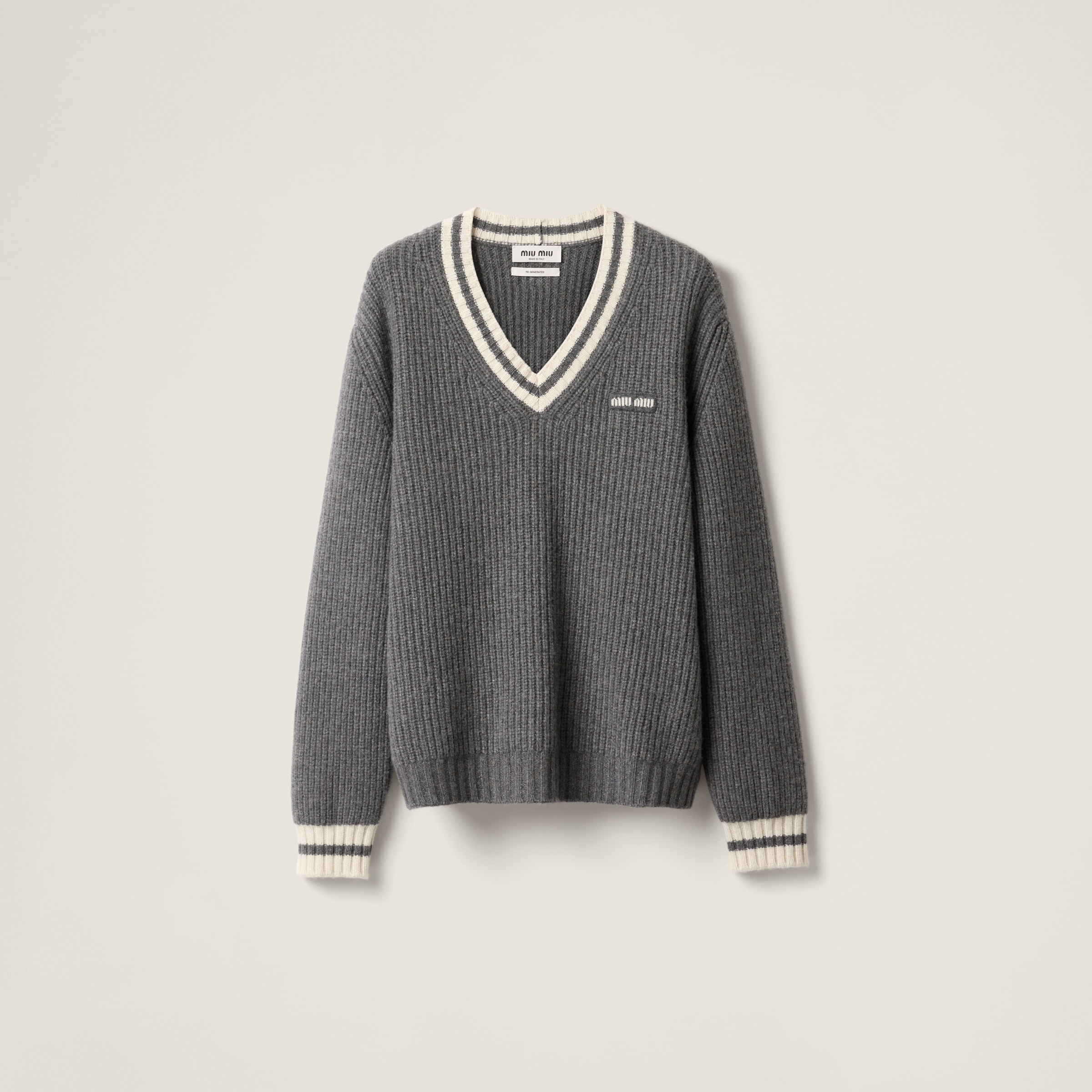 Wool and cashmere V-neck sweater - 1