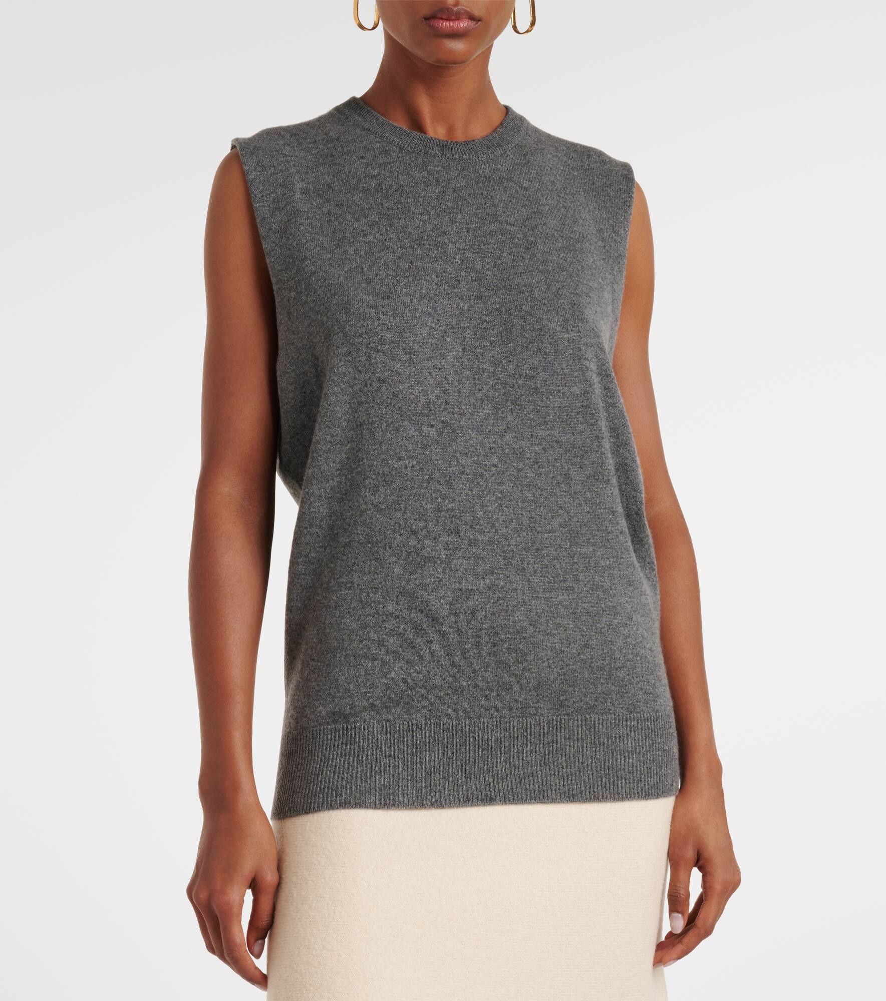 Cashmere sweater vest - 5