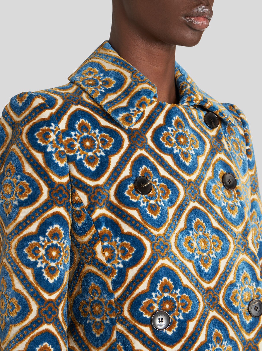 SHORT JACQUARD COAT - 2