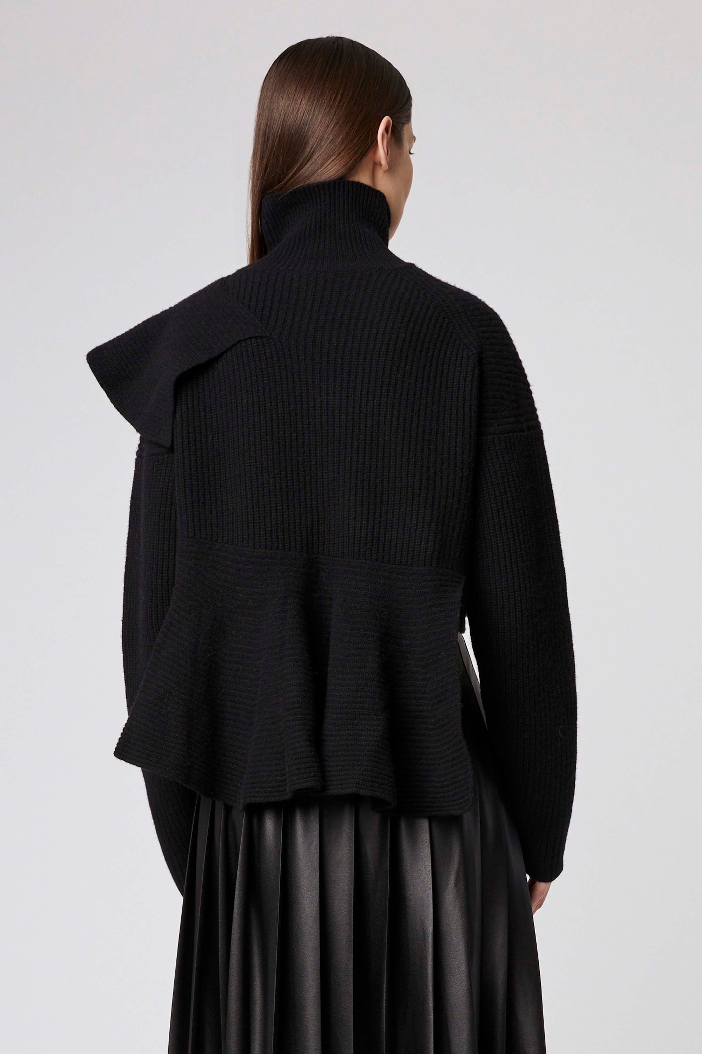'DYESEBEL' SWEATER - 4