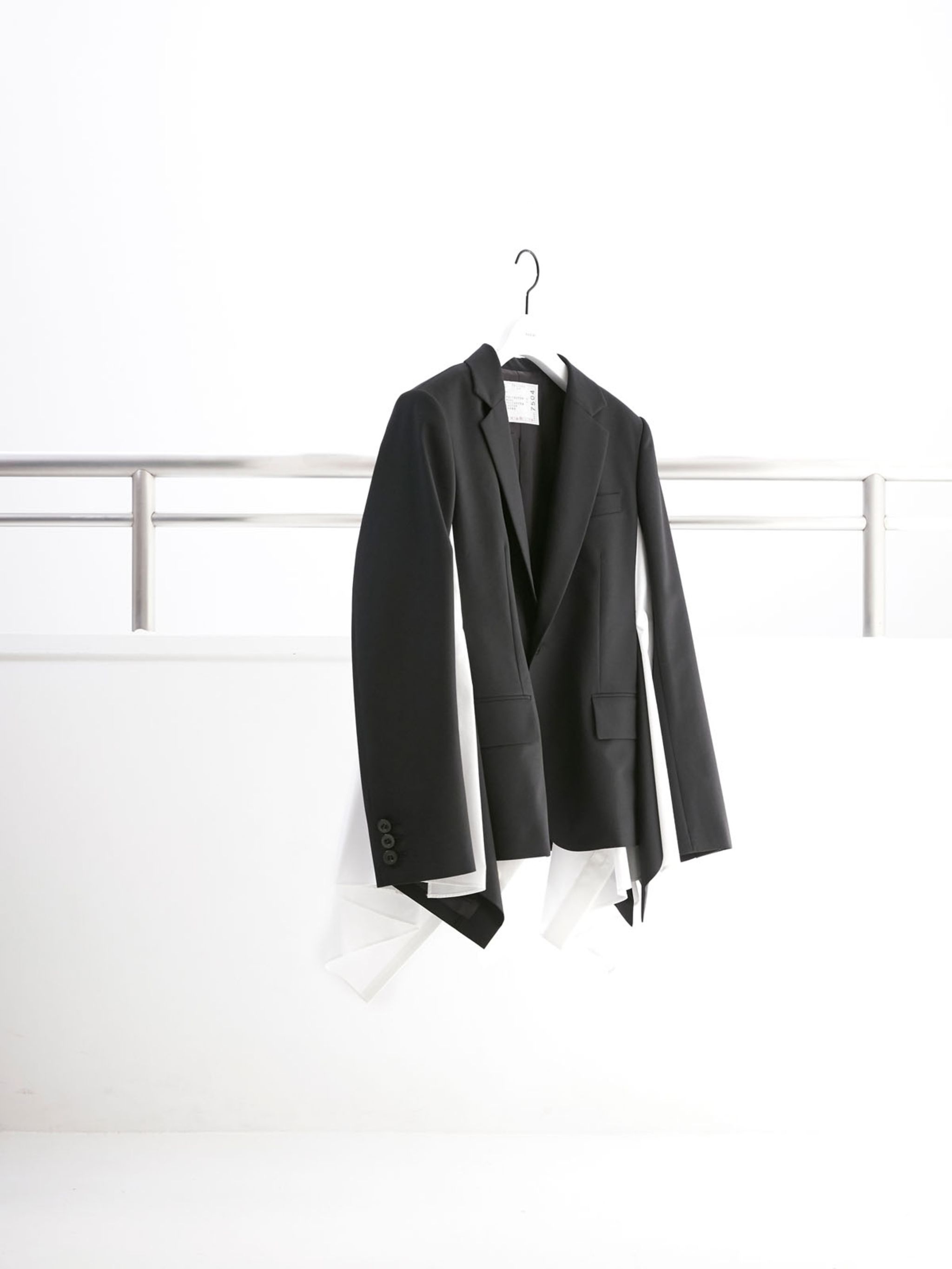 【sacai】Suiting x Cotton Poplin Jacket プリーツ ジャケット sacai Suiting x Cotton Poplin Jacket | REVERSIBLE