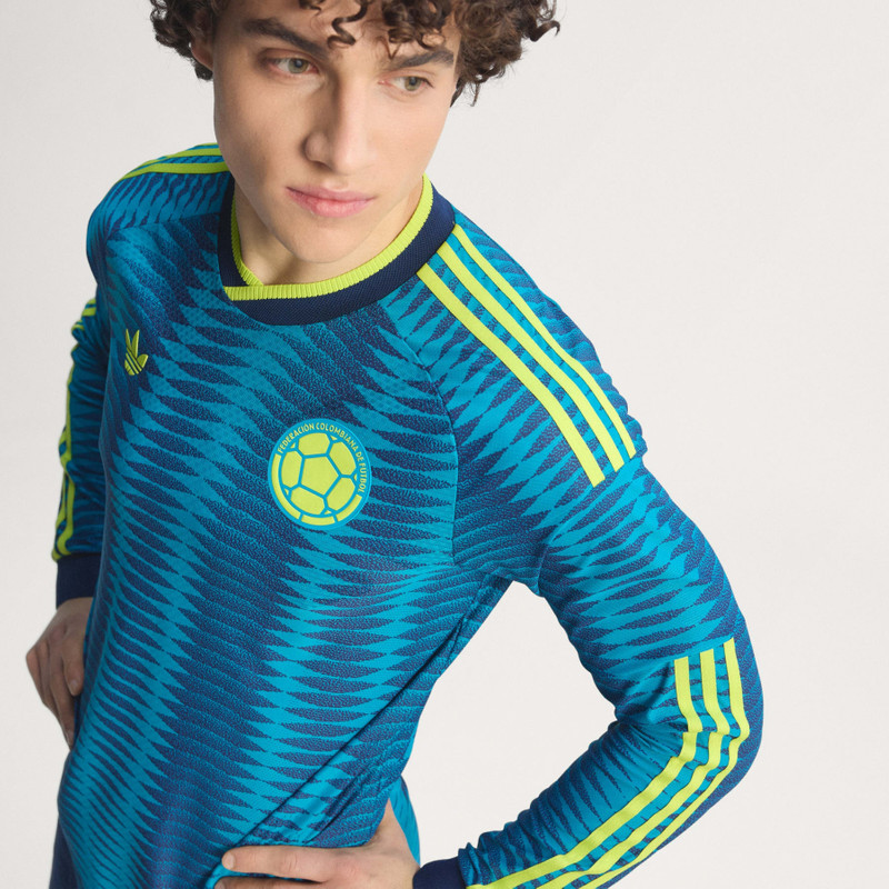 Colombia 26 Away Authentic Long Sleeve Jersey 10