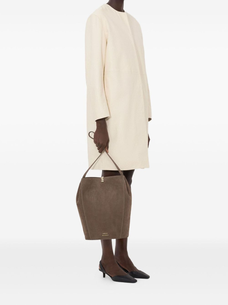 single-breasted collarless coat 3