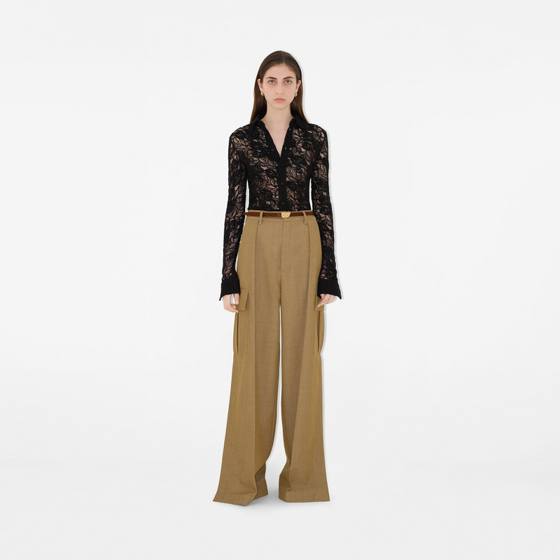 Burberry Thin Leather Shield Belt outlook