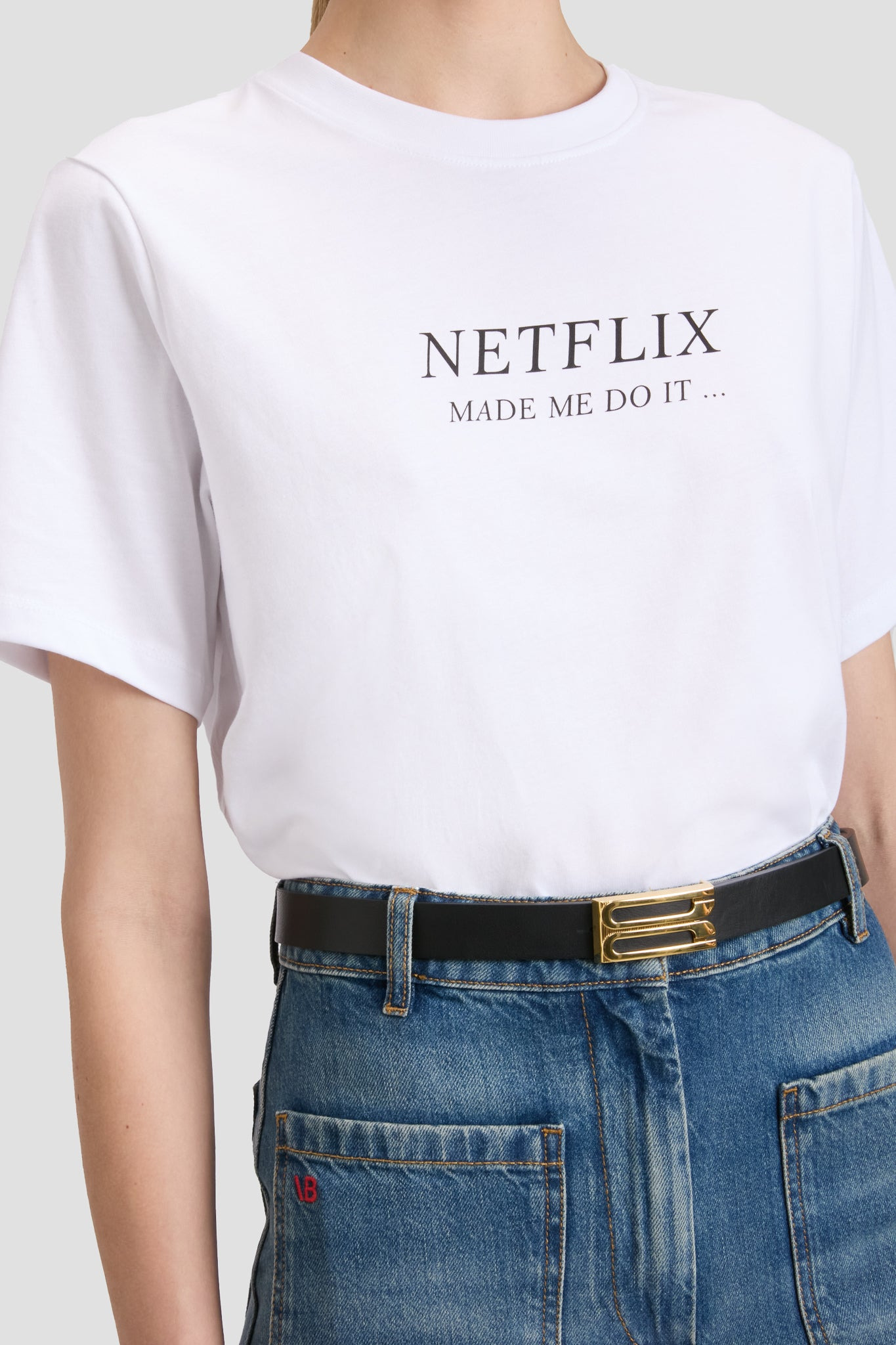 Slogan Tee In White Netflix Made Me Do It - 3