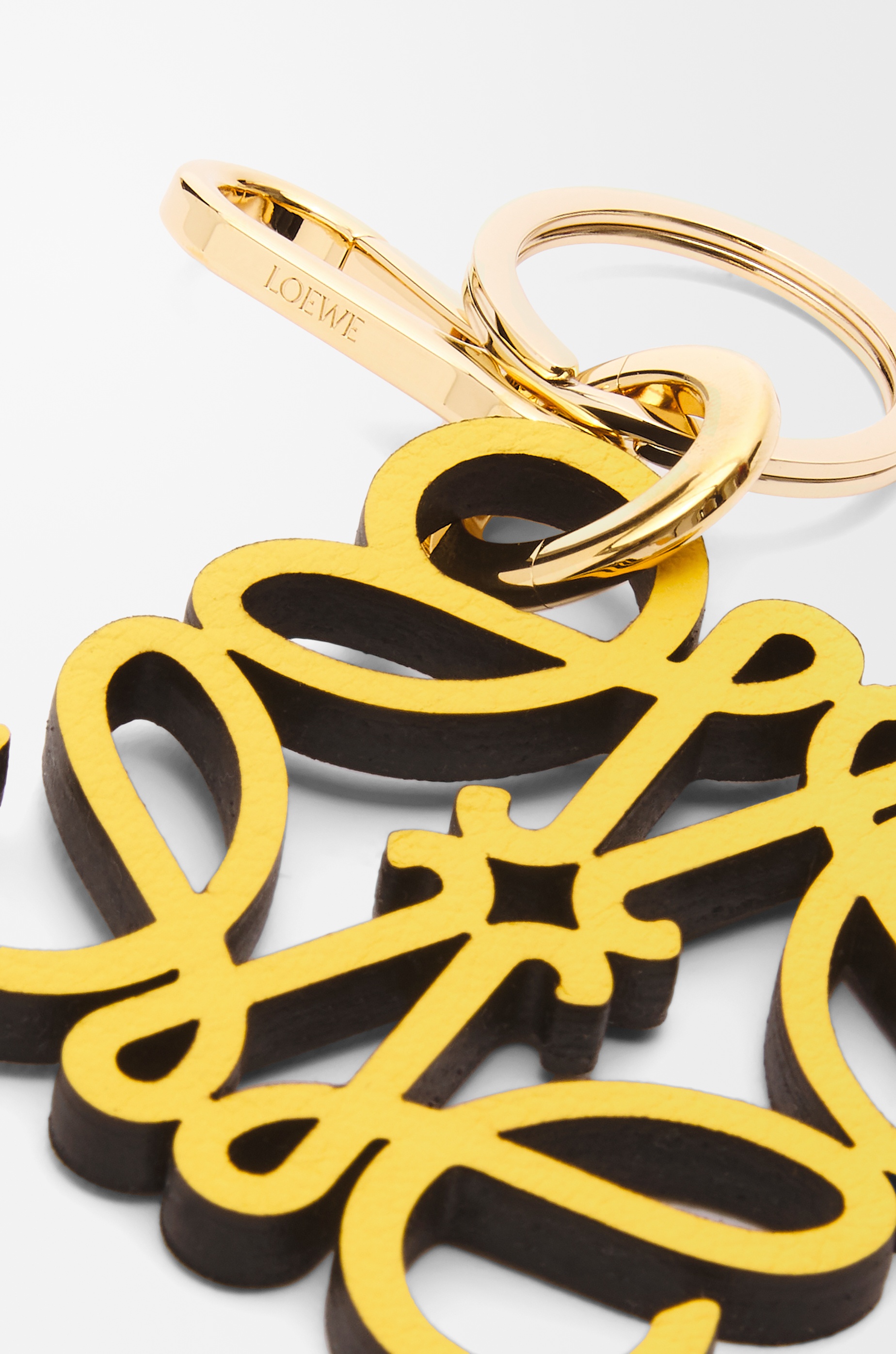 Anagram charm in calfskin - 3