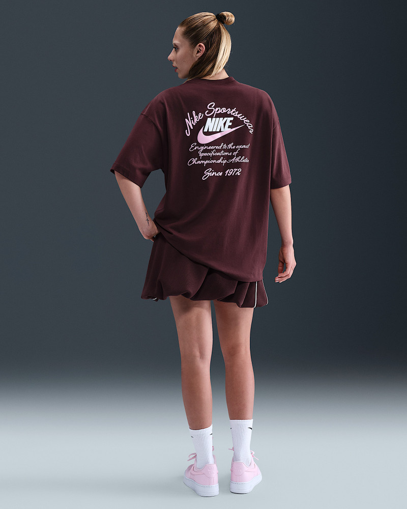 Nike Sportswear Women's Oversized T-Shirt 5