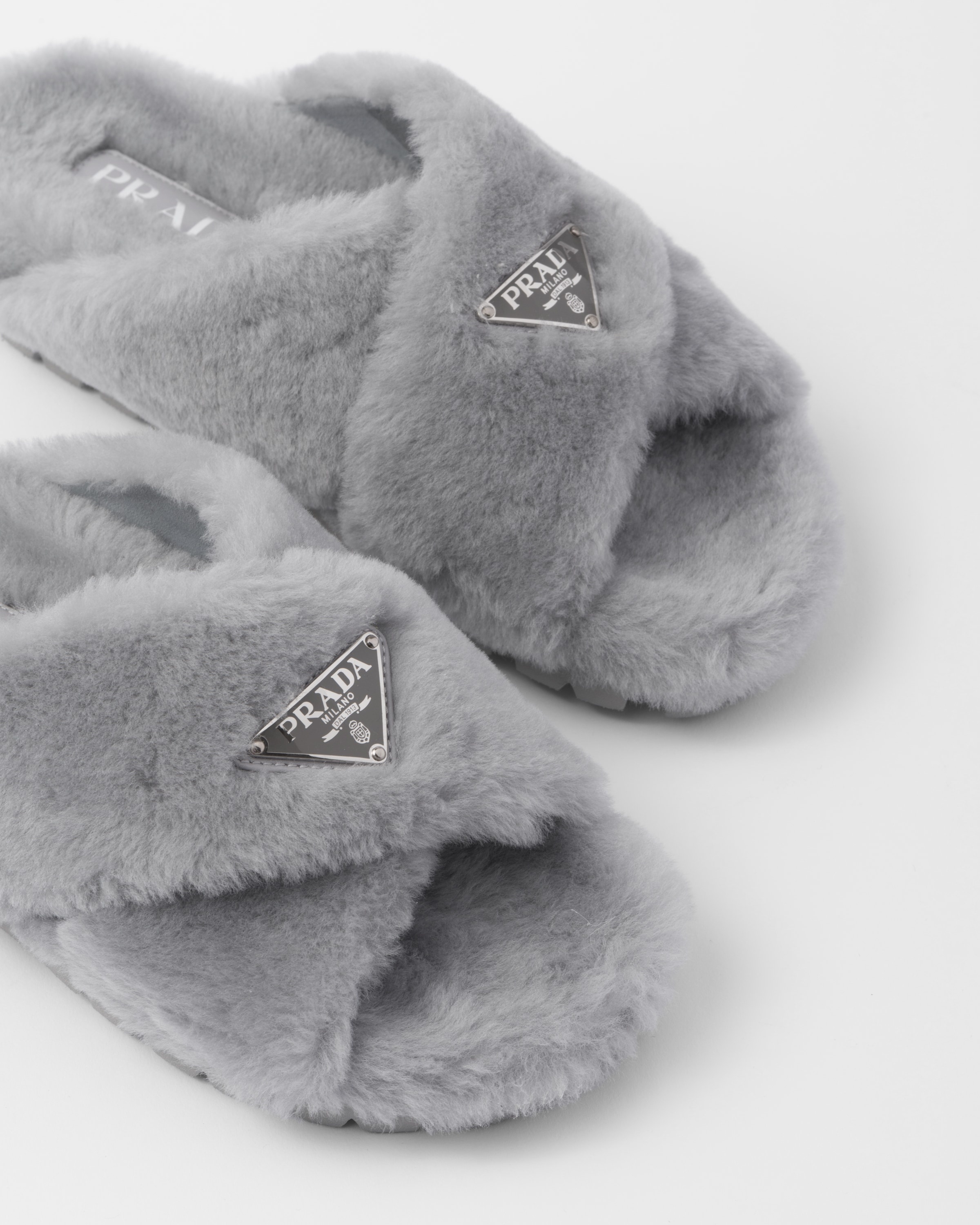 Shearling sandals - 6