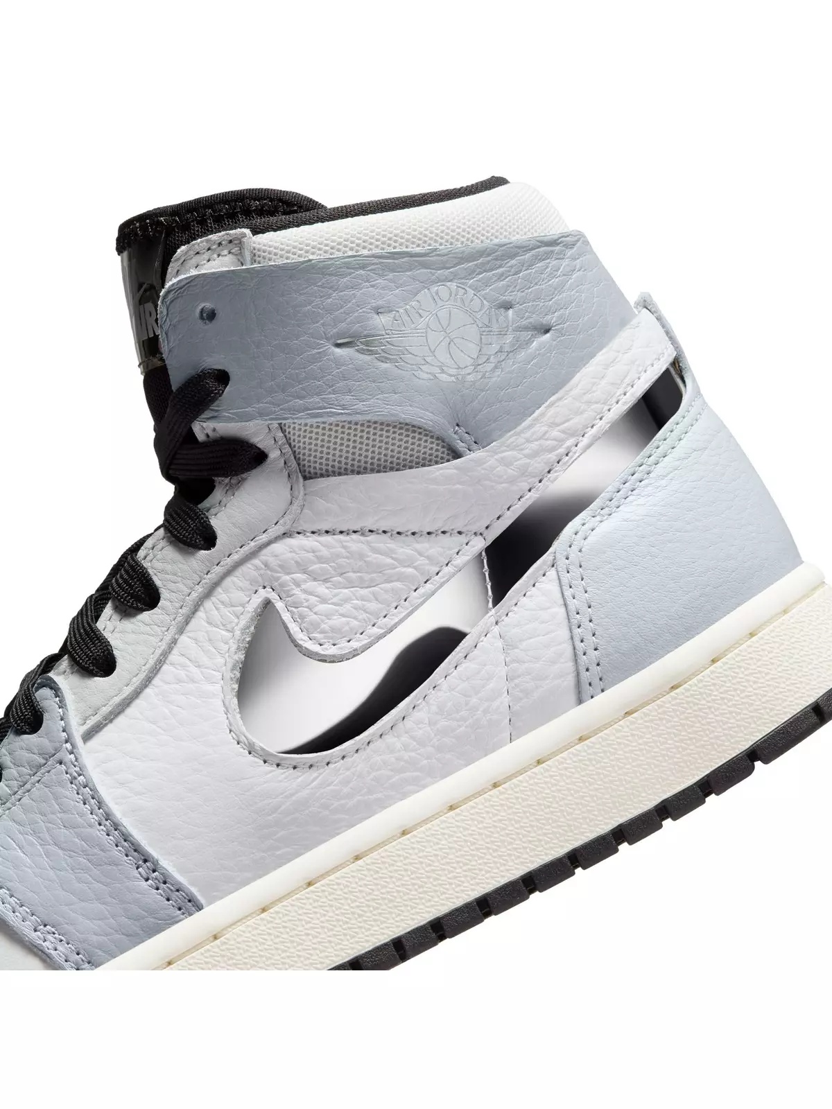1 Zoom Air CMFT 2 "White/Metallic Silver/Photon Dust" Women's Shoe - 7