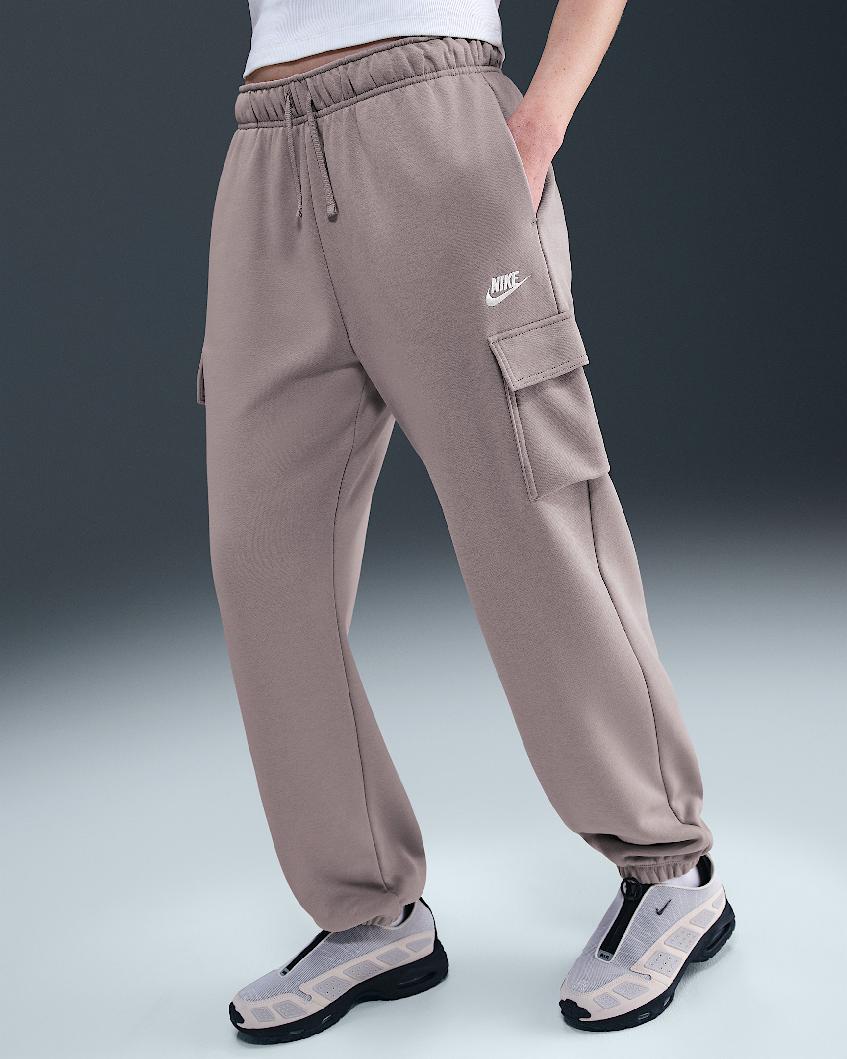 Nike Sportswear Club Fleece Women's Mid-Rise Oversized Cargo Sweatpants - 2