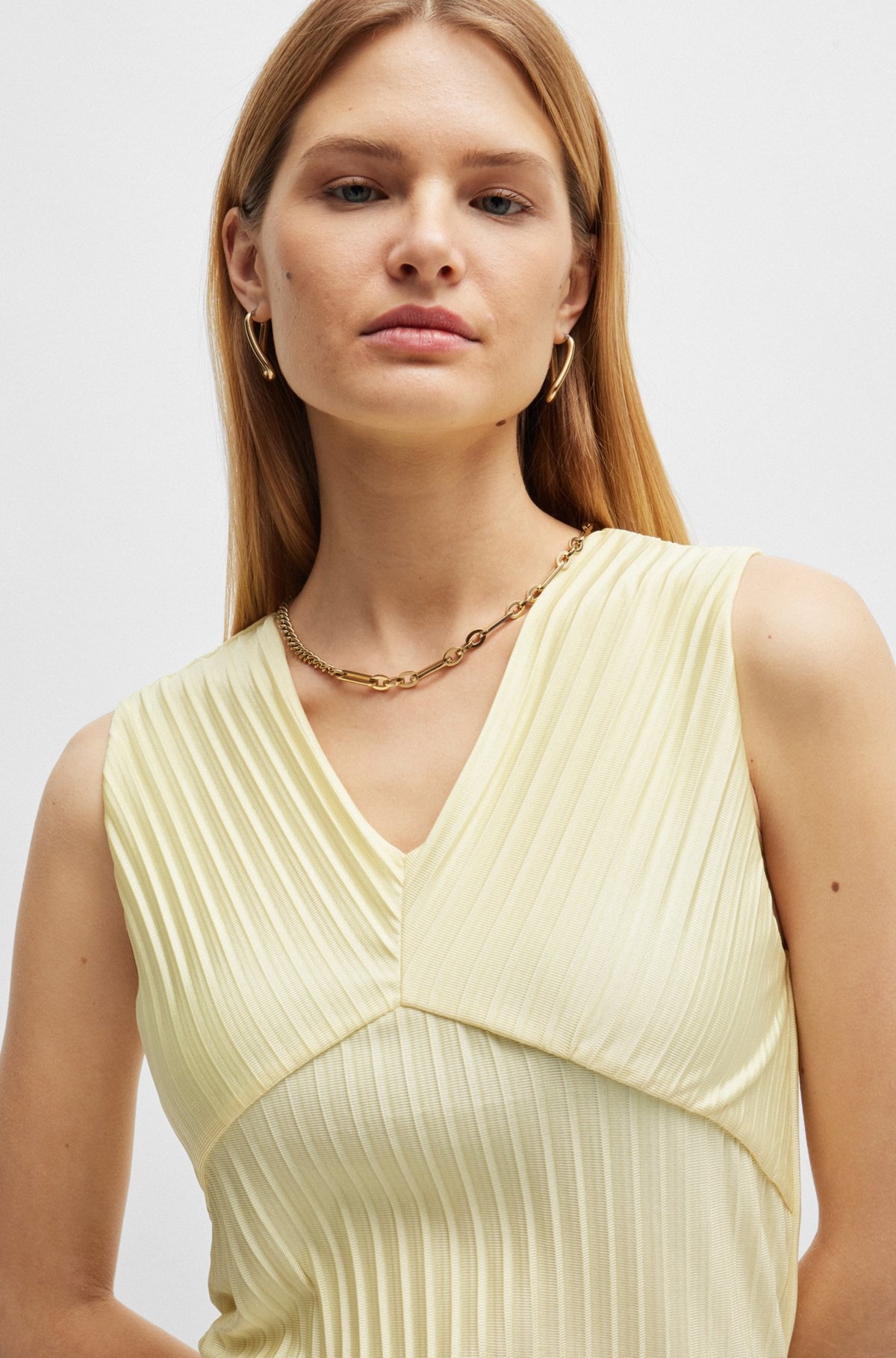 SLEEVELESS JERSEY TOP WITH V NECKLINE AND PLISSÉ PLEATS - 5