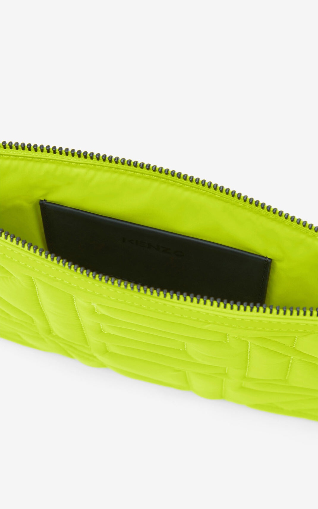 Arctic nylon clutch - 3