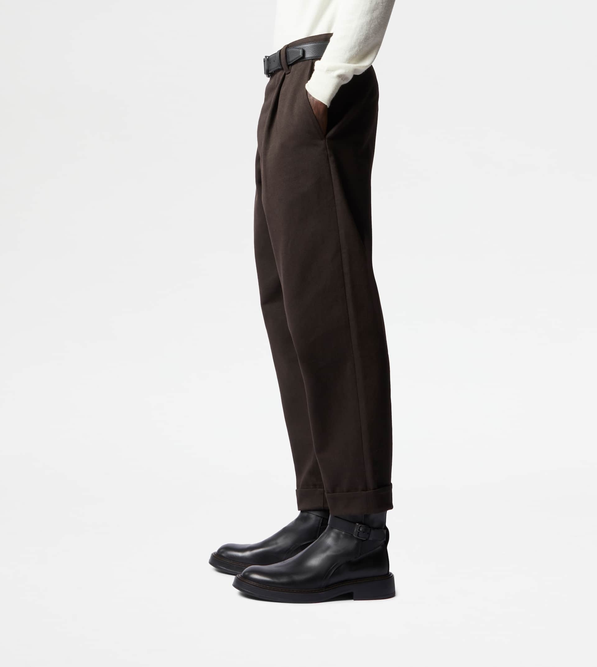 PANTS WITH DARTS - BROWN - 3