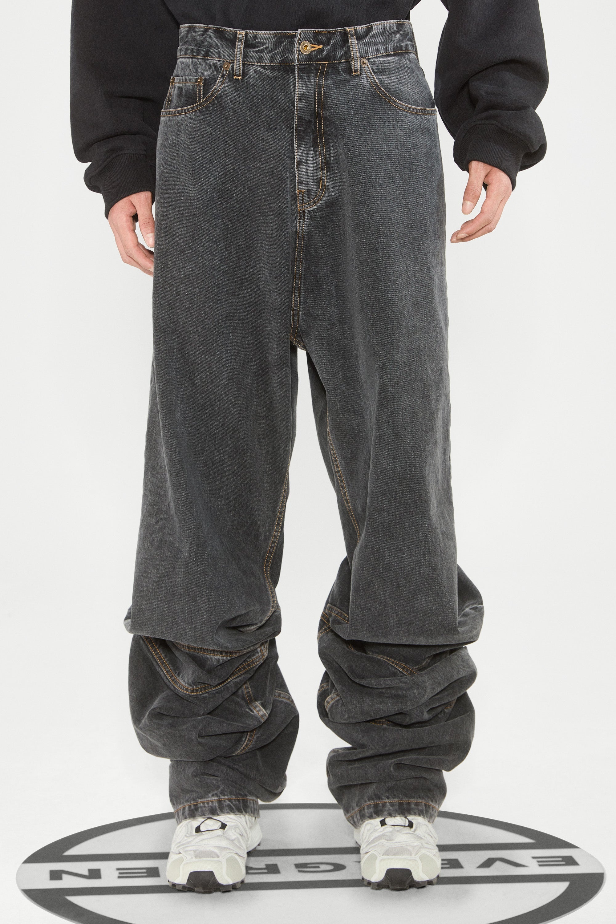 Evergreen Draped Cuff Jeans - 3