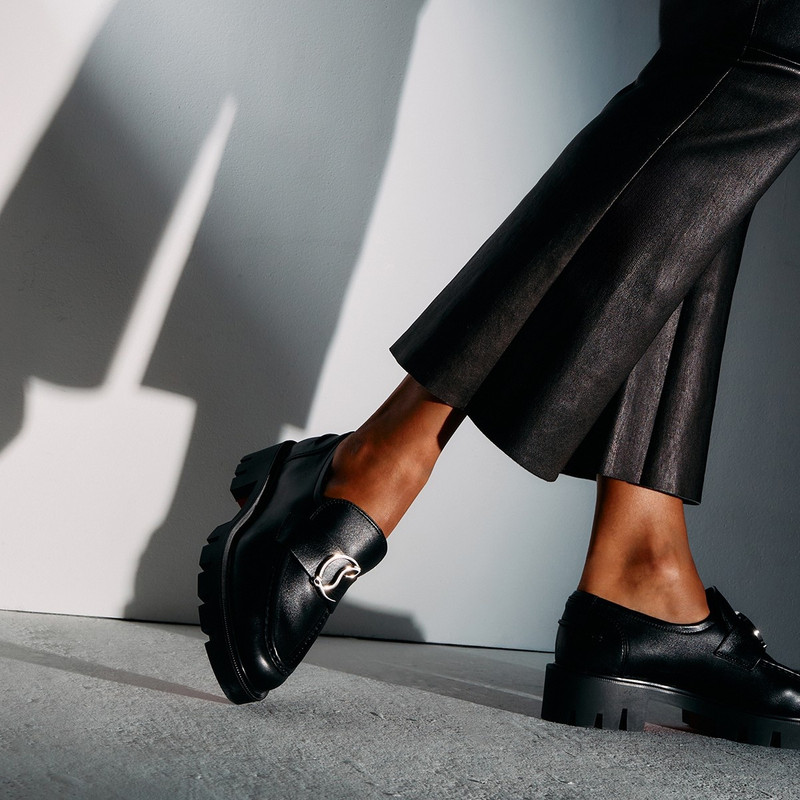 Christian Louboutin CL Moc Lug outlook