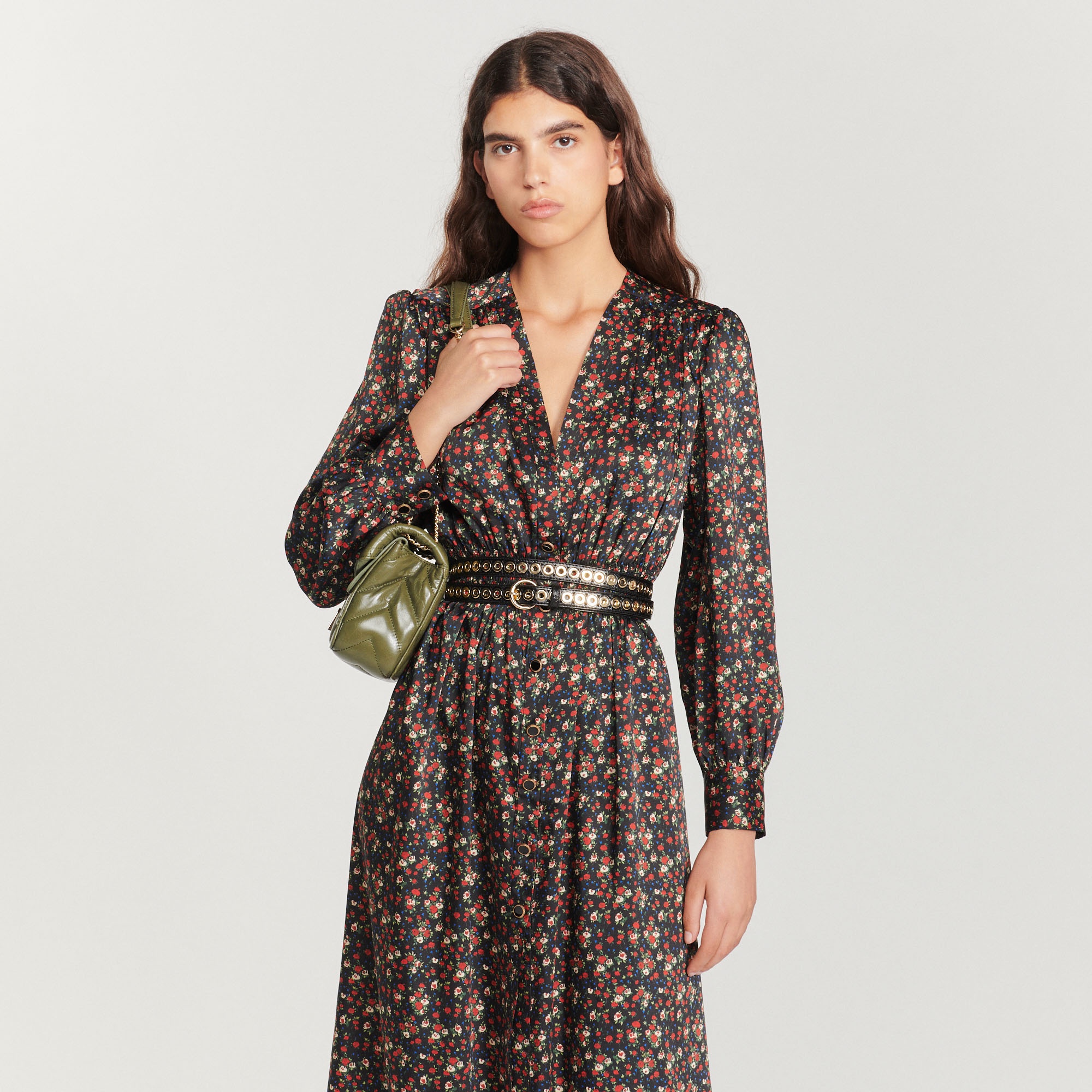Long flowing dress with a floral print - 5