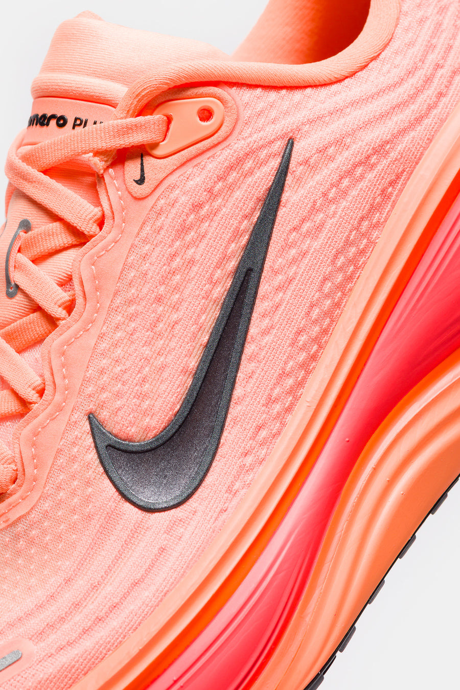 Vomero Plus Sneaker in Orange Pulse/Black/Hot Lava/Total Orange - 5