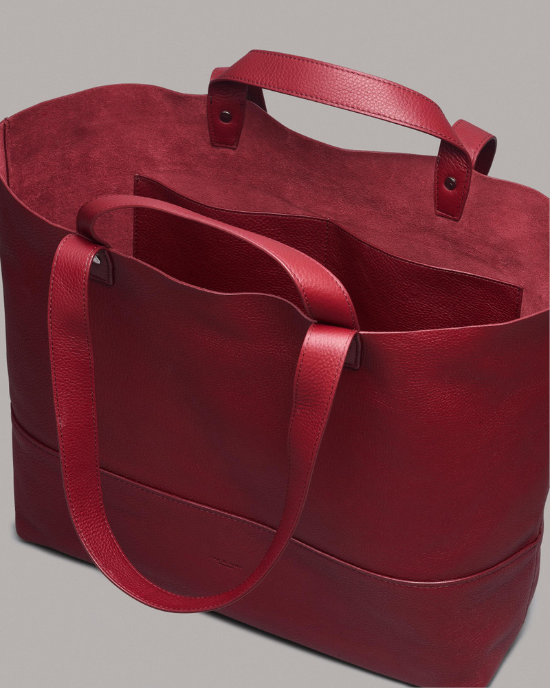 Logan Tote - Leather
Large Tote Bag 4