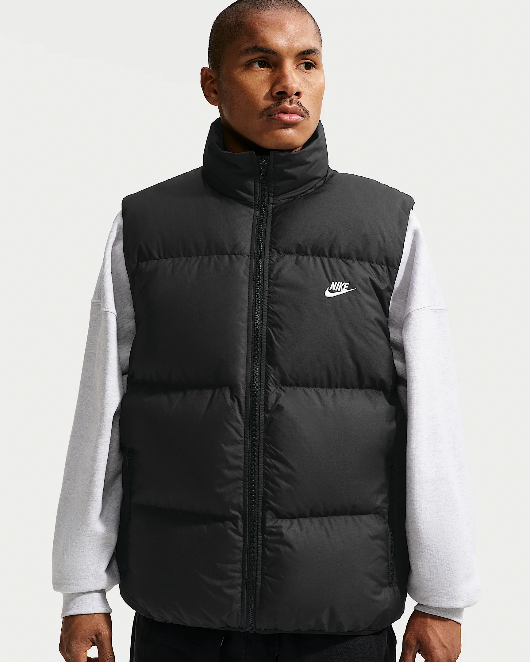 Nike Sportswear Club Men's Therma-FIT Puffer Vest - 1