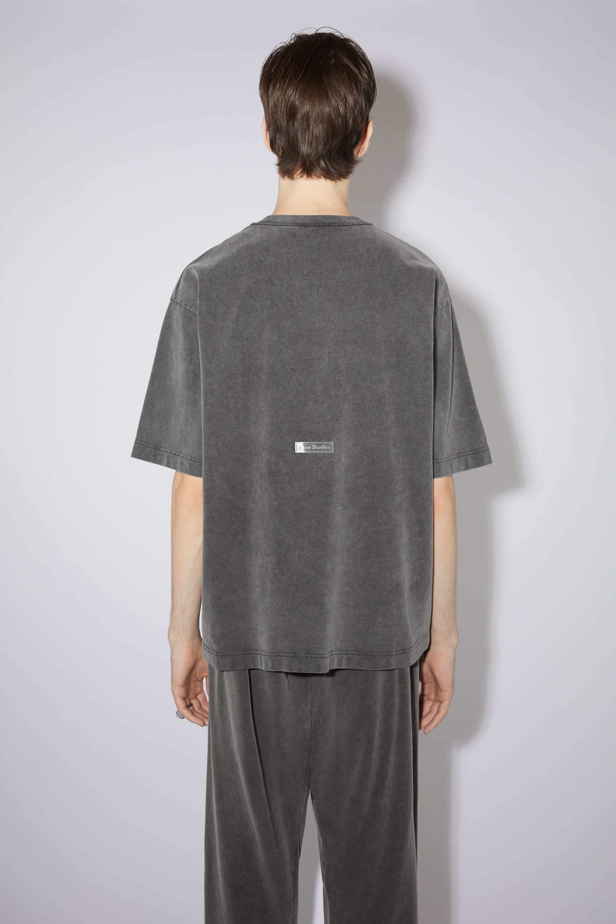 Crew neck t-shirt - Relaxed fit - Faded black - 4