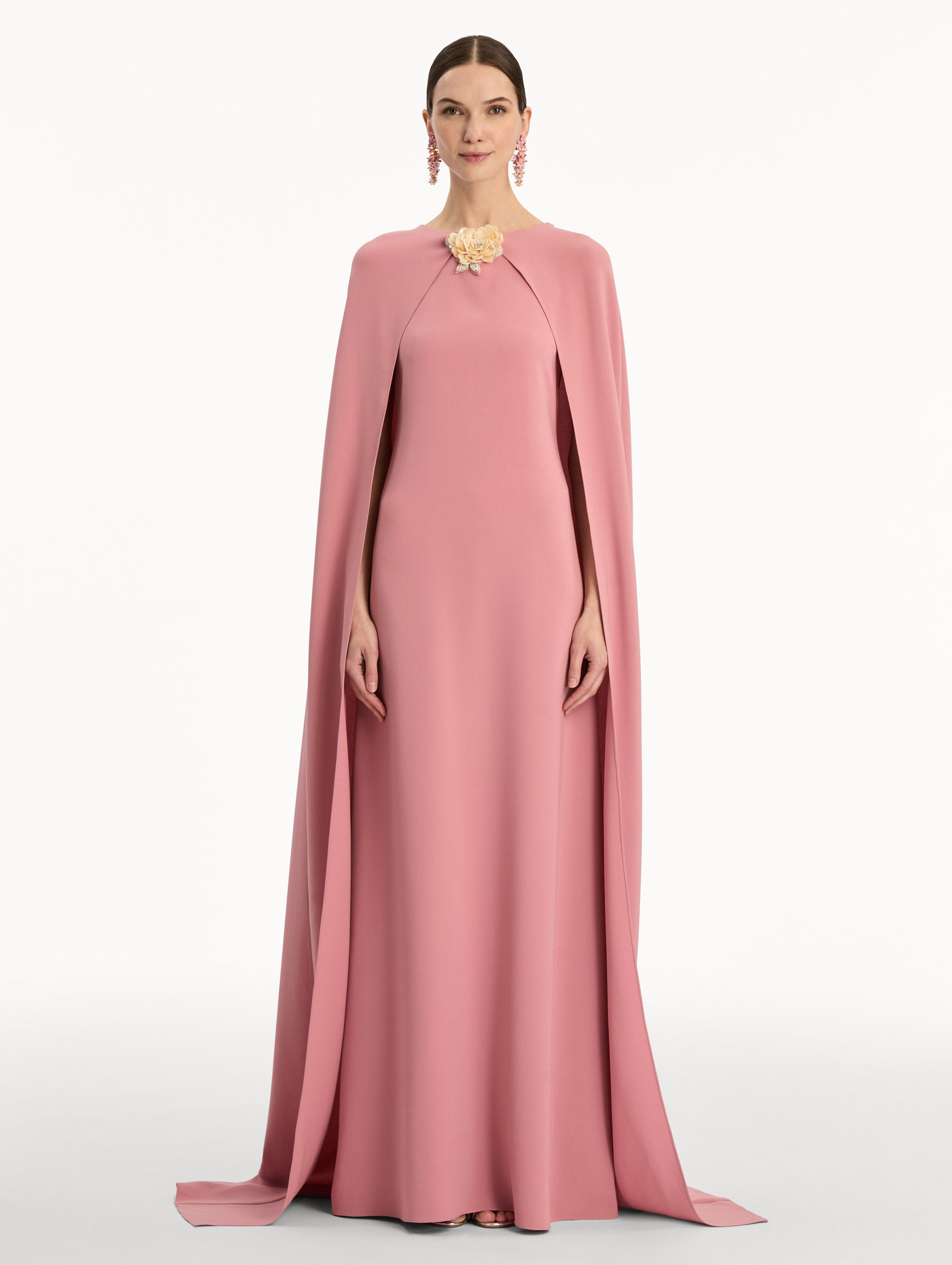 BROOCH EMBROIDERED CAPE-BACK CAFTAN - 2