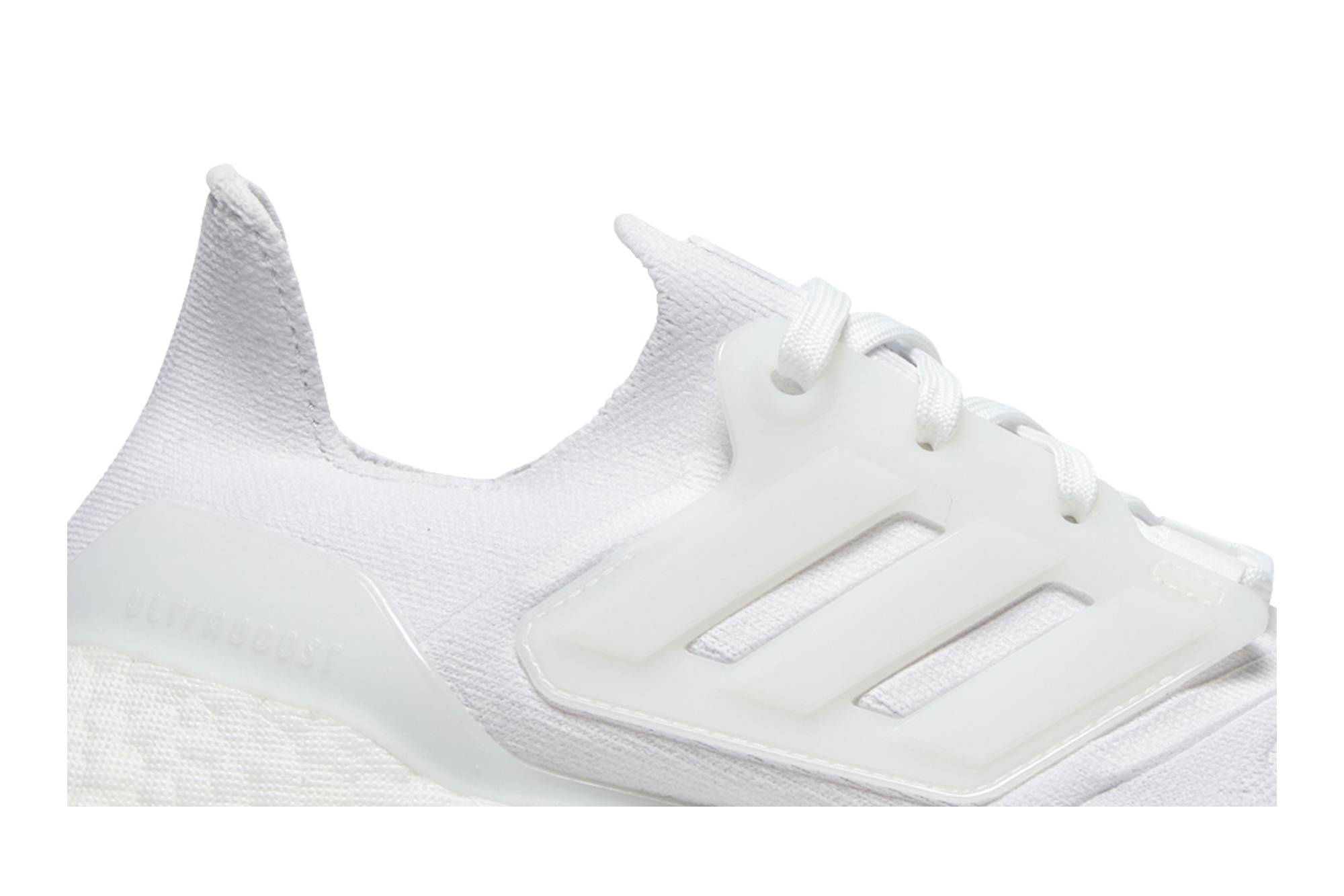 UltraBoost 22 'Cloud White' - 2