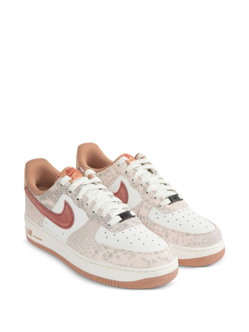 Nike Air Force 1'07 LV8 sneakers outlook