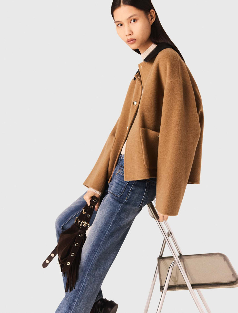 Double-faced coat with removable collar 3