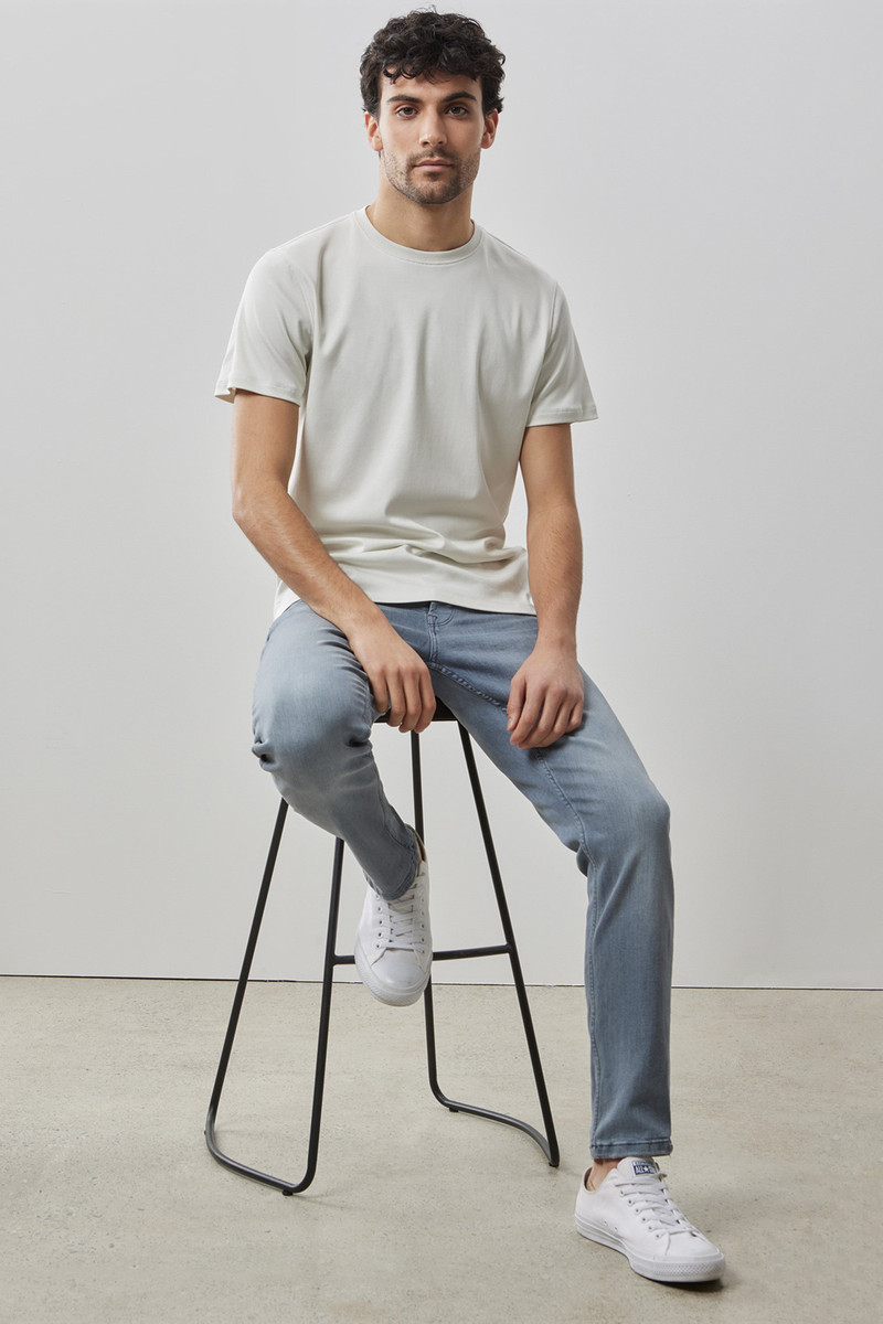 ROBERT BARAKETT The Barakett Tee outlook