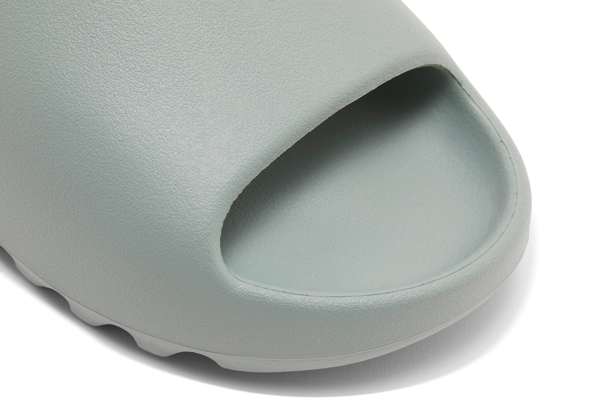 Yeezy Slides 'Salt' - 10