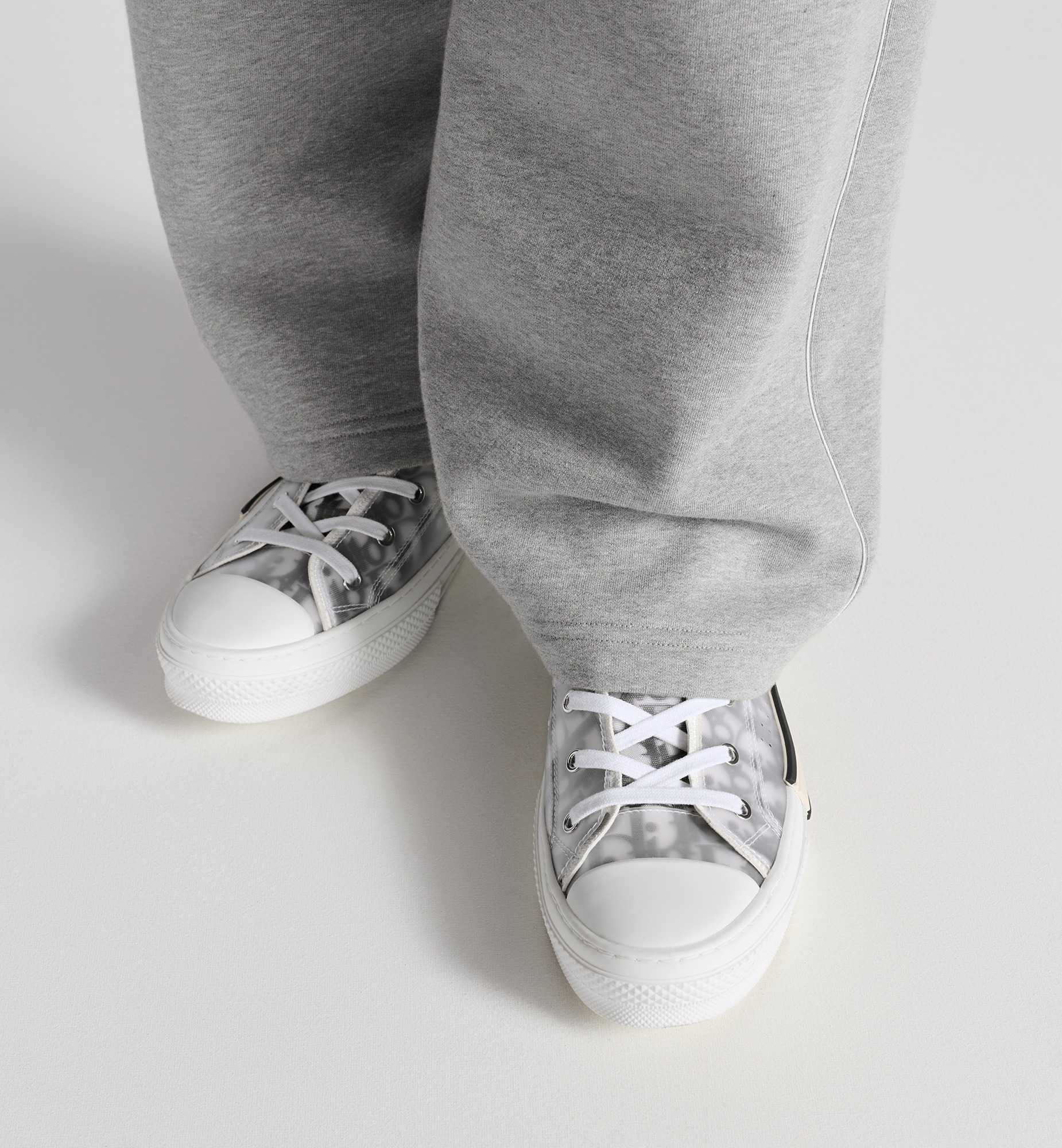 B23 High-Top Sneaker - 4