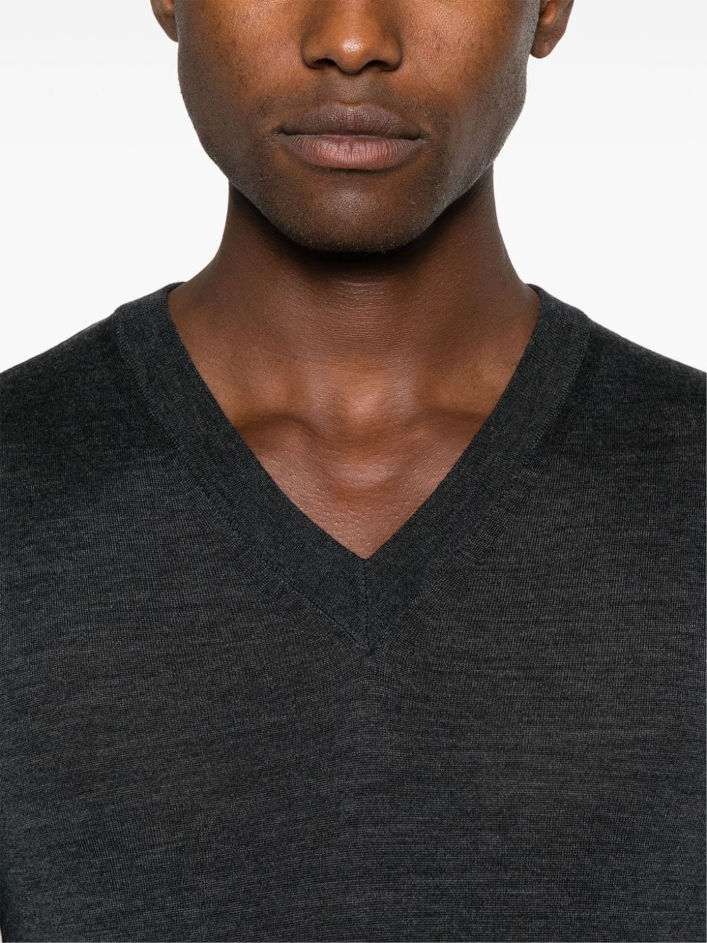 V-neck virgin-wool jumper - 5