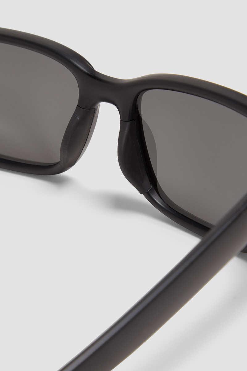 Slicka Rectangular Sunglasses 4