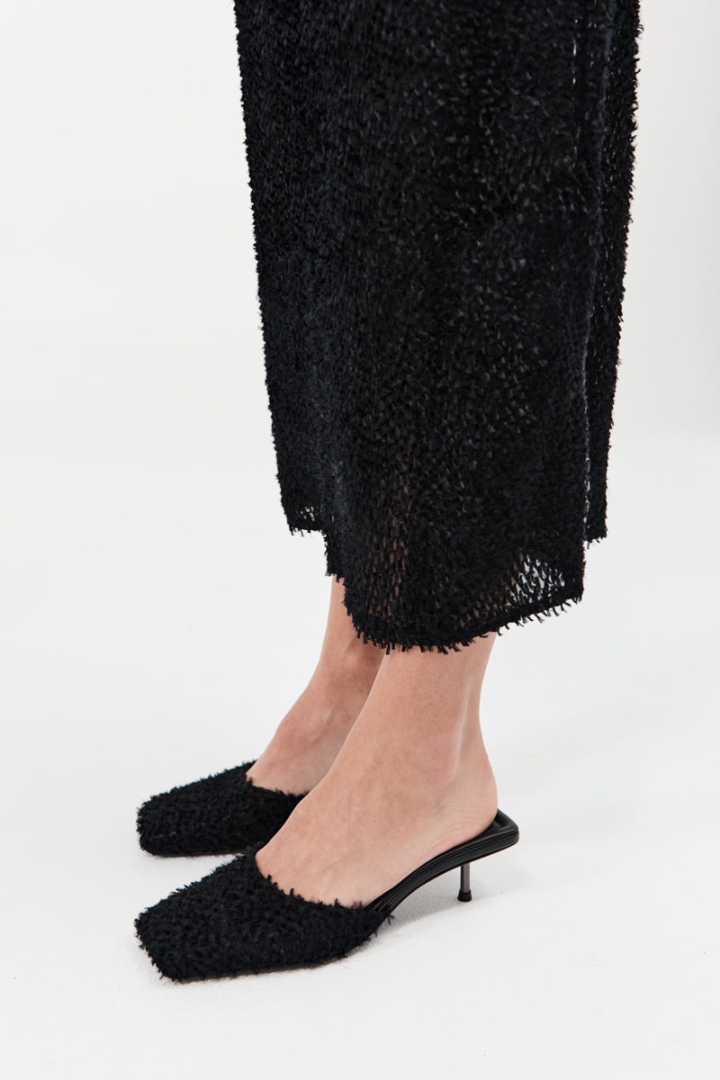 Feathered Square Toe Heel - Black - 5