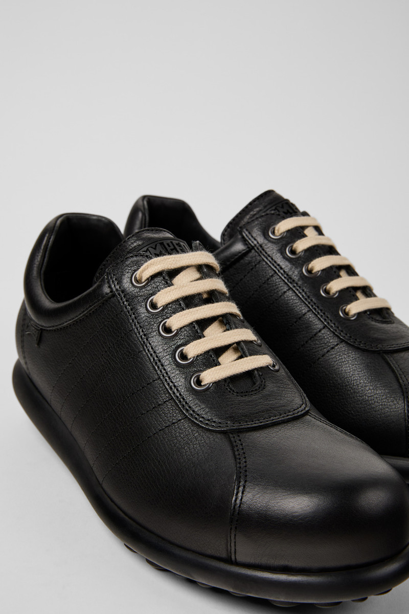 Black Vegetable-Tanned Leather Shoes for Men. 2