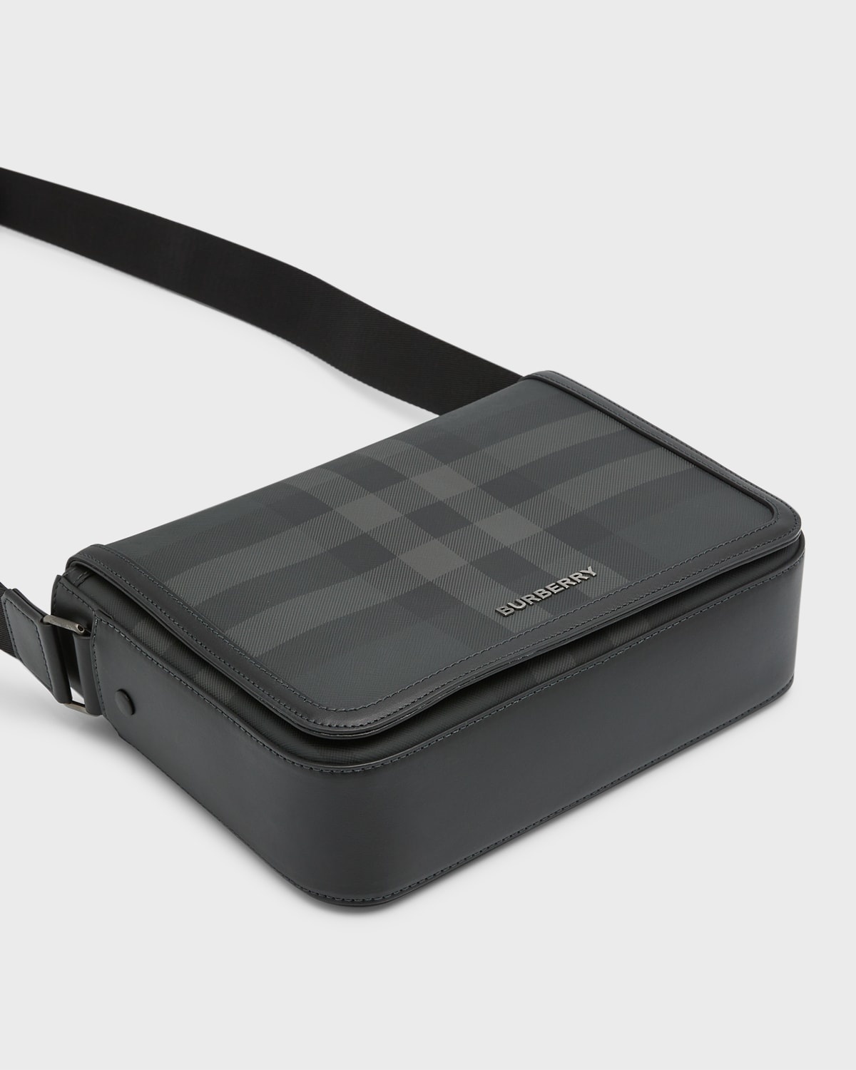 Burberry(正規品/関税送料込み) SM ALFRED messenger bag Burberry Men's Small Alfred Messenger Bag | neimanmarcus