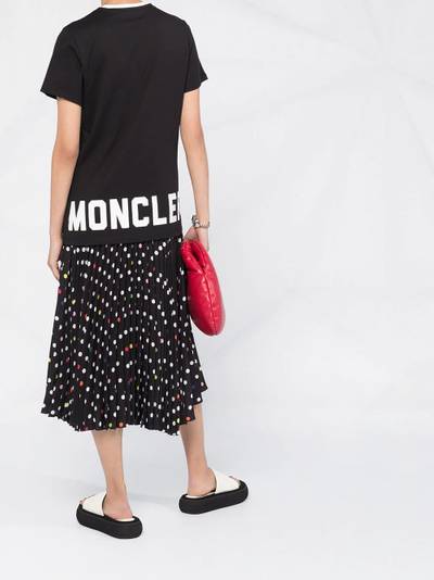 Moncler logo-print T-shirt outlook