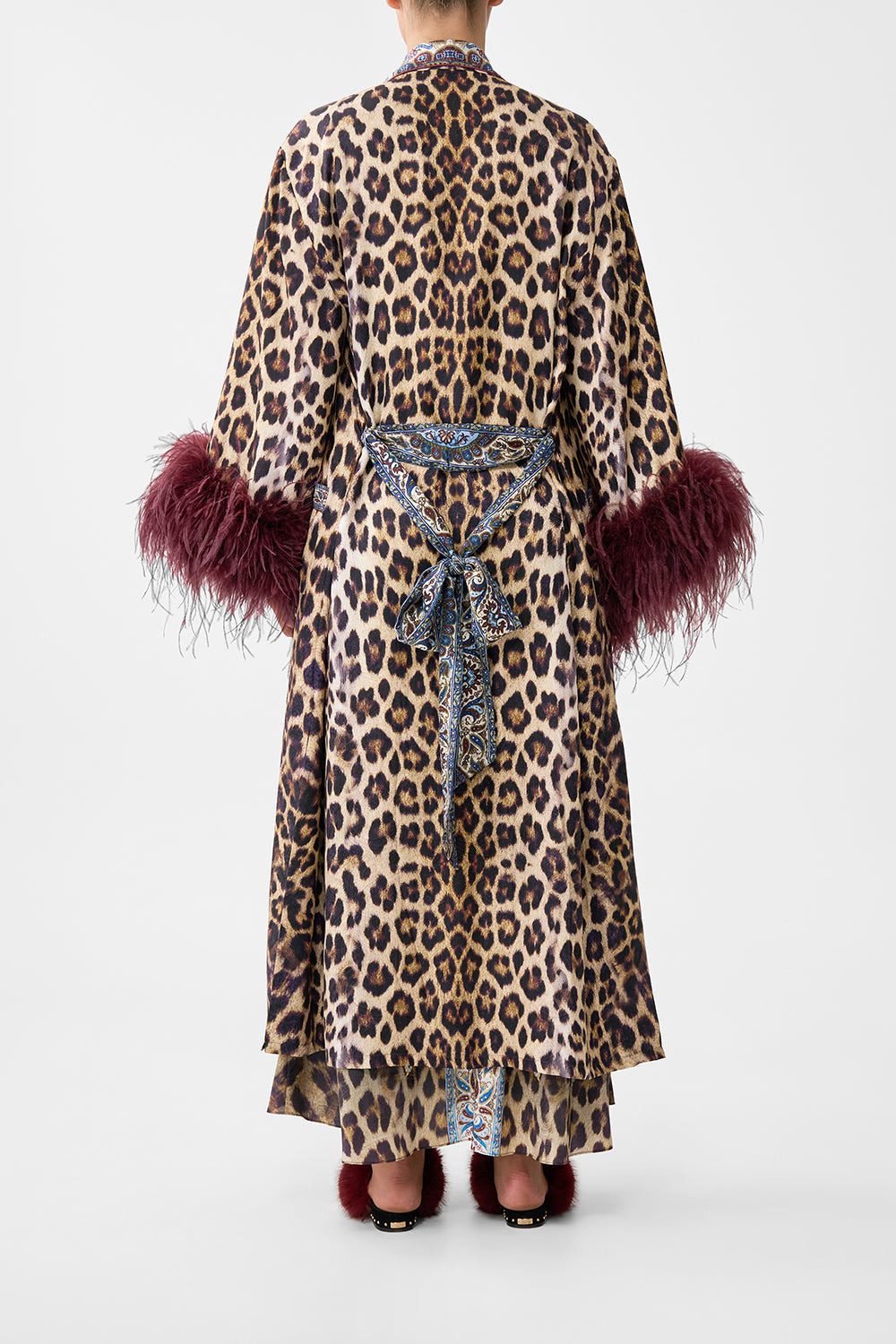 LONG ROBE WITH FLARED SLEEVE - 3