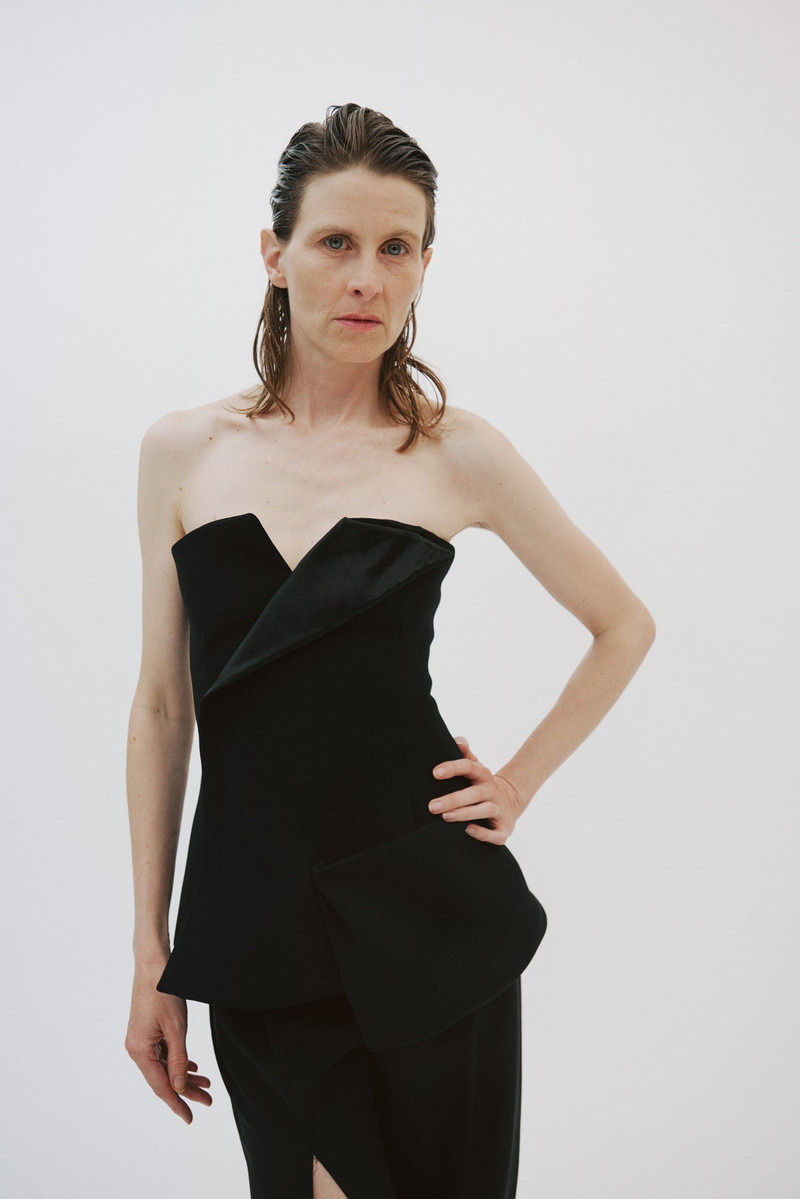 CORSETED TUXEDO TOP BLACK 11