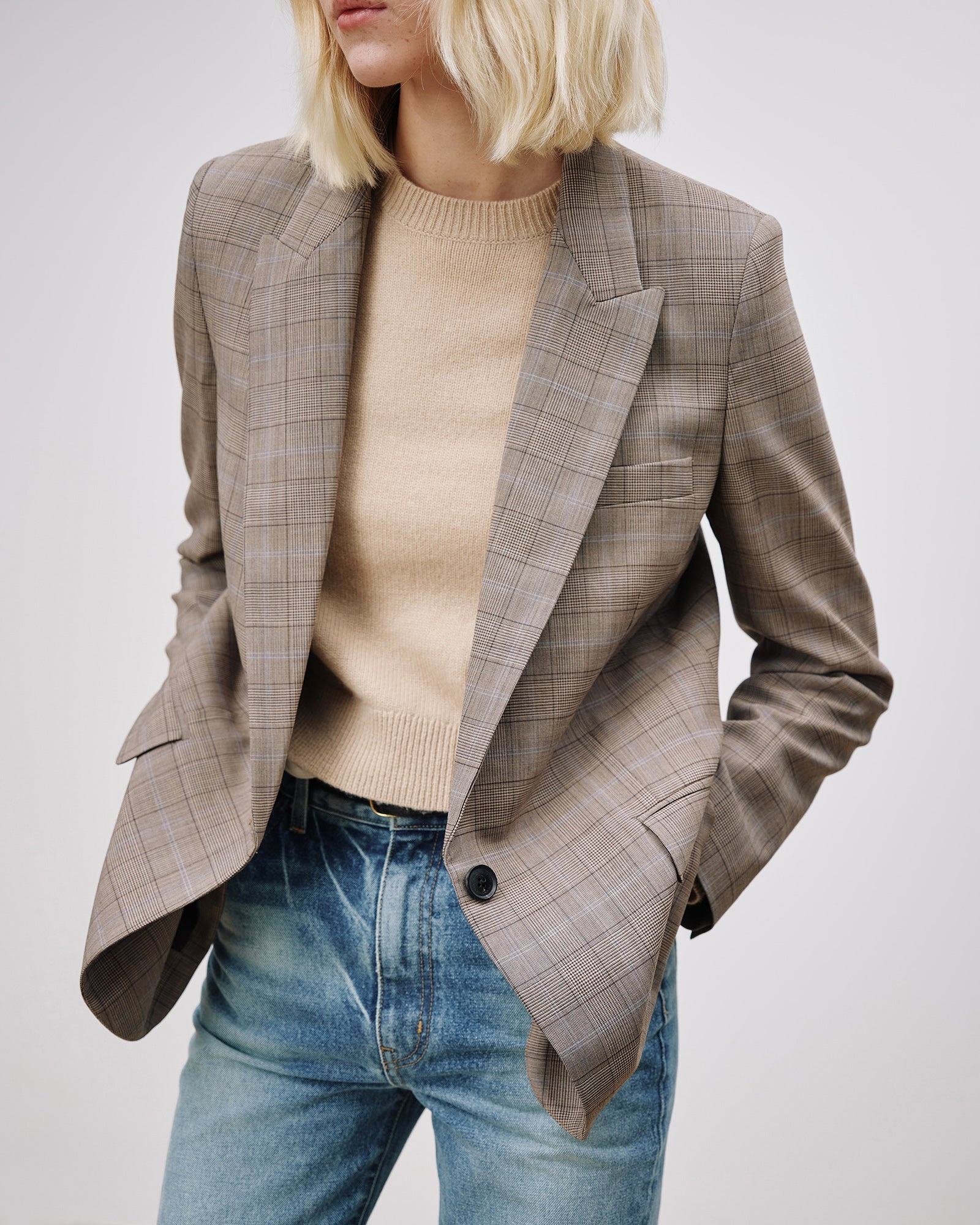 DIANE BLAZER - 3