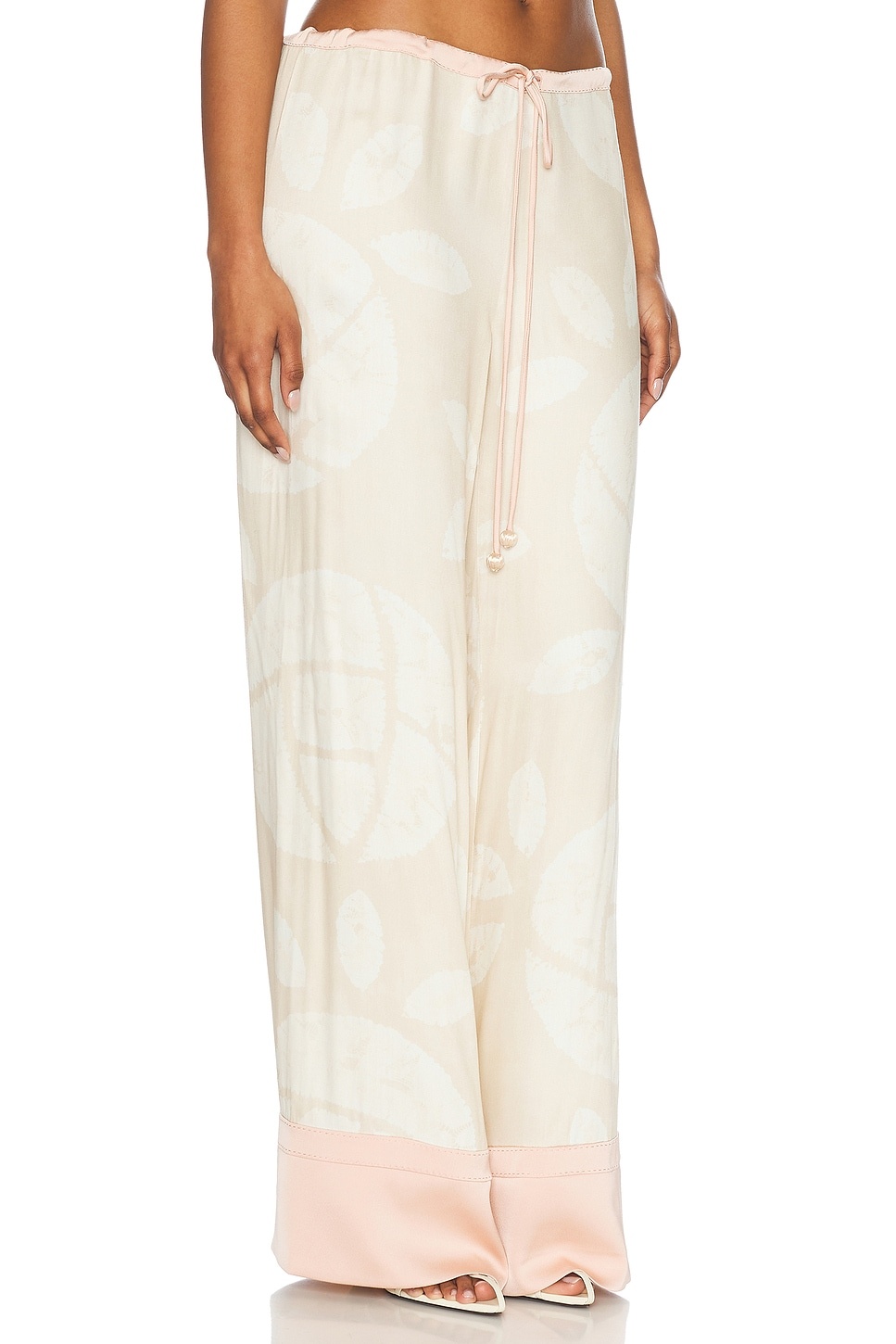 Tiani Pant - 2